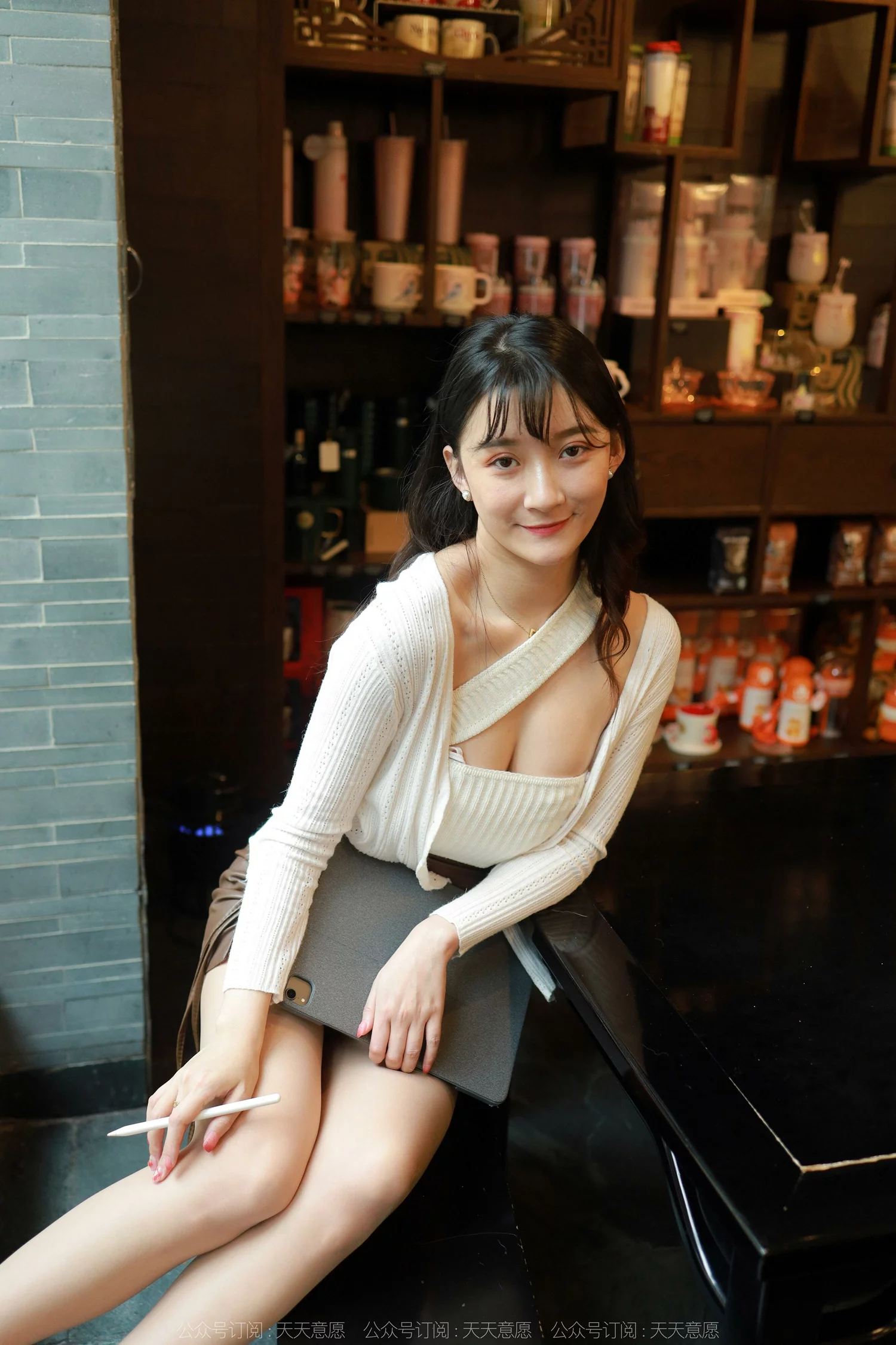 图片[39]-[IESS异思趣向] 2022.04.27 丝享家1072：秋秋《迷人事业线》[85P] – 速更版-美库