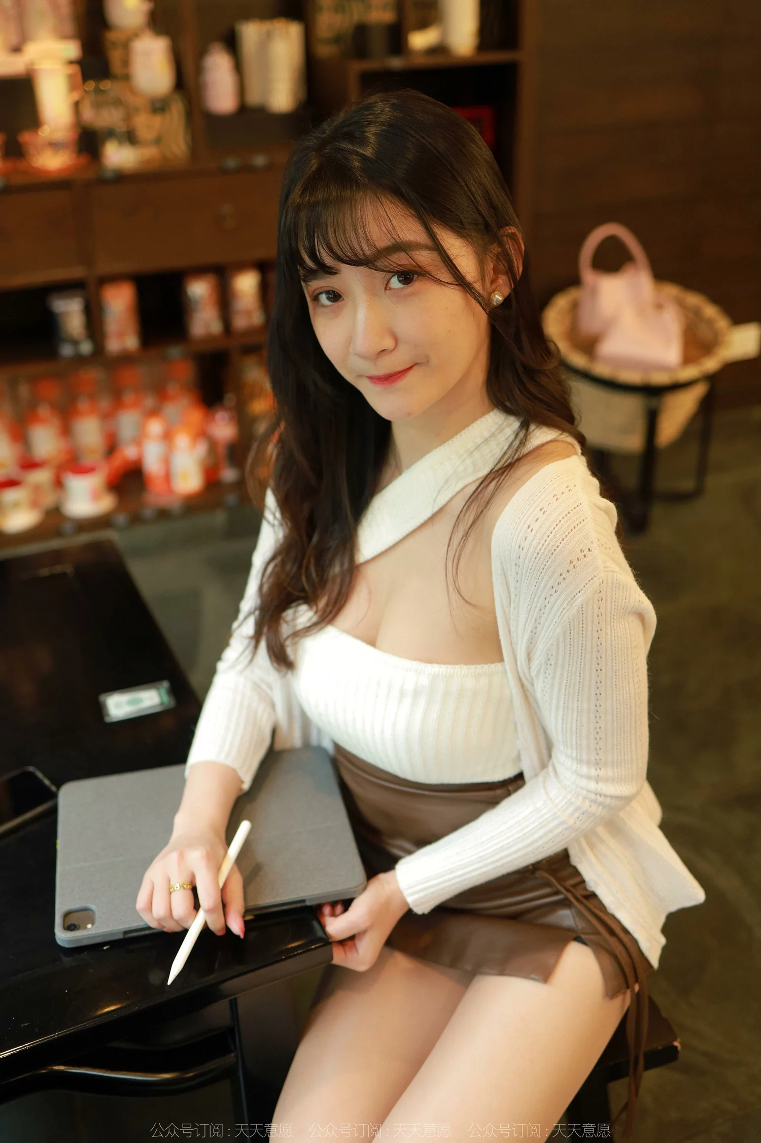 图片[47]-[IESS异思趣向] 2022.04.27 丝享家1072：秋秋《迷人事业线》[85P] – 速更版-美库