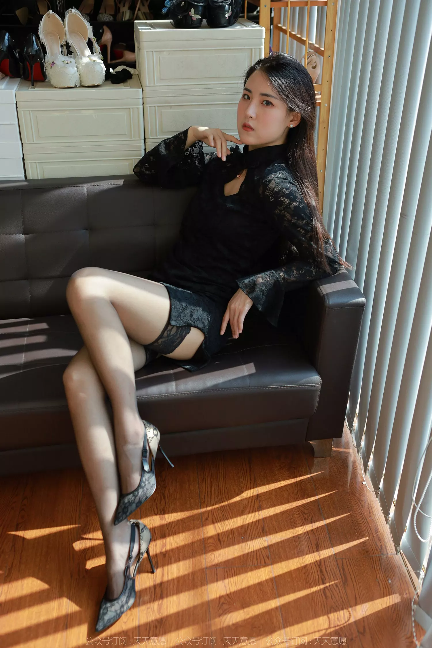 图片[35]-[IESS异思趣向] 2022.04.28 丝享家1073：小宝《半筒嘿丝》[73P] – 速更版-美库