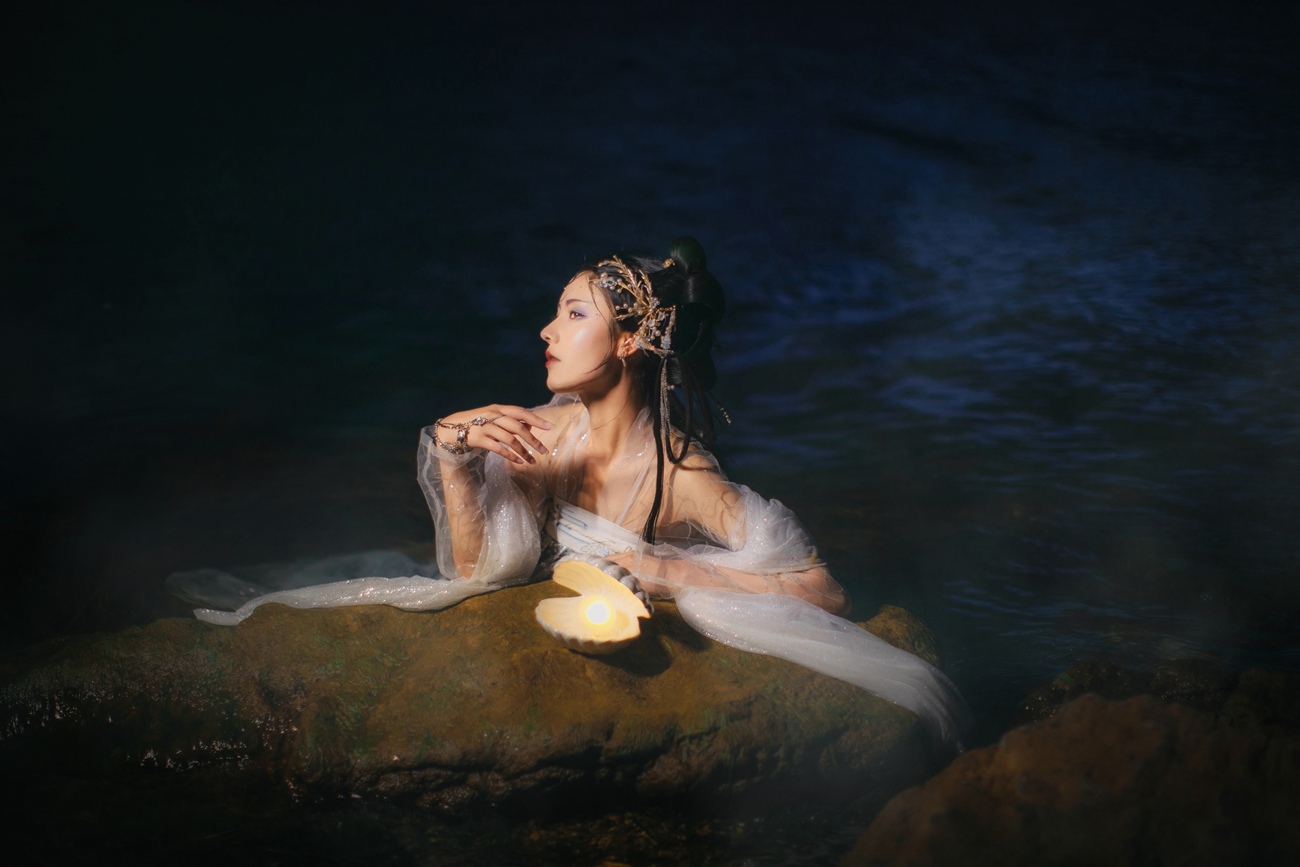 图片[23]-[YITUYU艺图语] 2021.10.13 海妖 葵花花花儿 [22P] – 速更版-美库