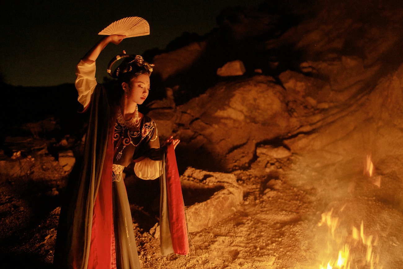 图片[11]-[YITUYU艺图语] 2021.10.14 出塞曲 炸炸子 [28P] – 速更版-美库