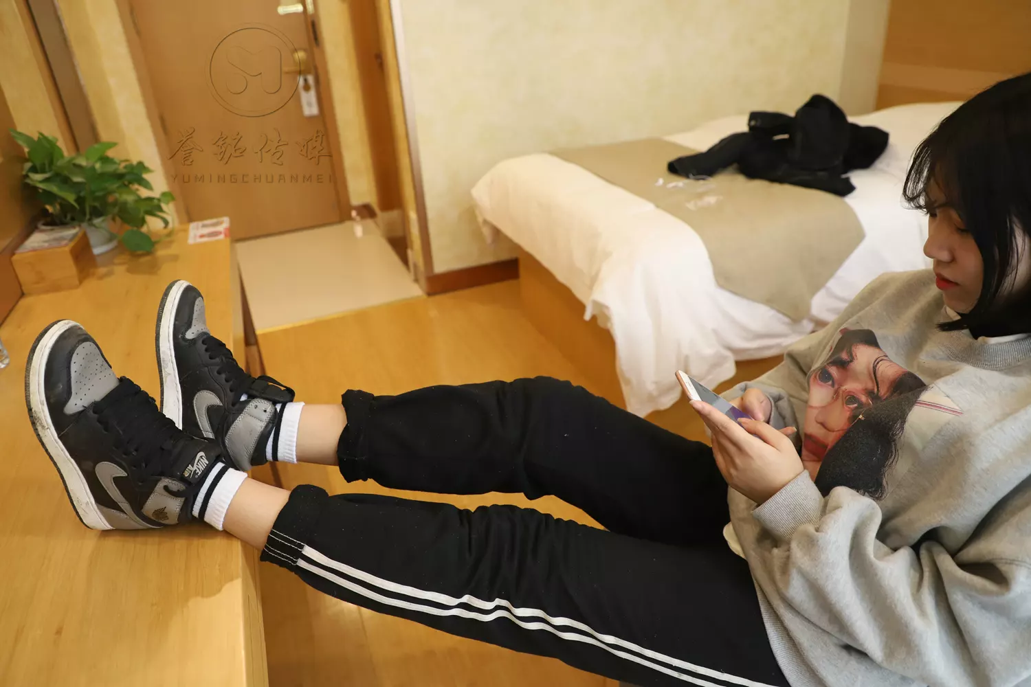 图片[15]-[誉铭传媒]袜足摄影 2019年 NO.013 少女裸足[150P] – 速更版-美库