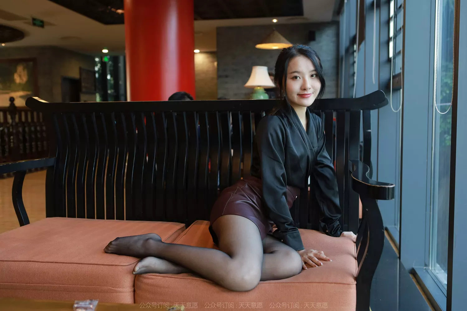 图片[45]-[IESS异思趣向] 2022.04.29 丝享家1074：婉萍《褐色皮裙》[89P] – 速更版-美库