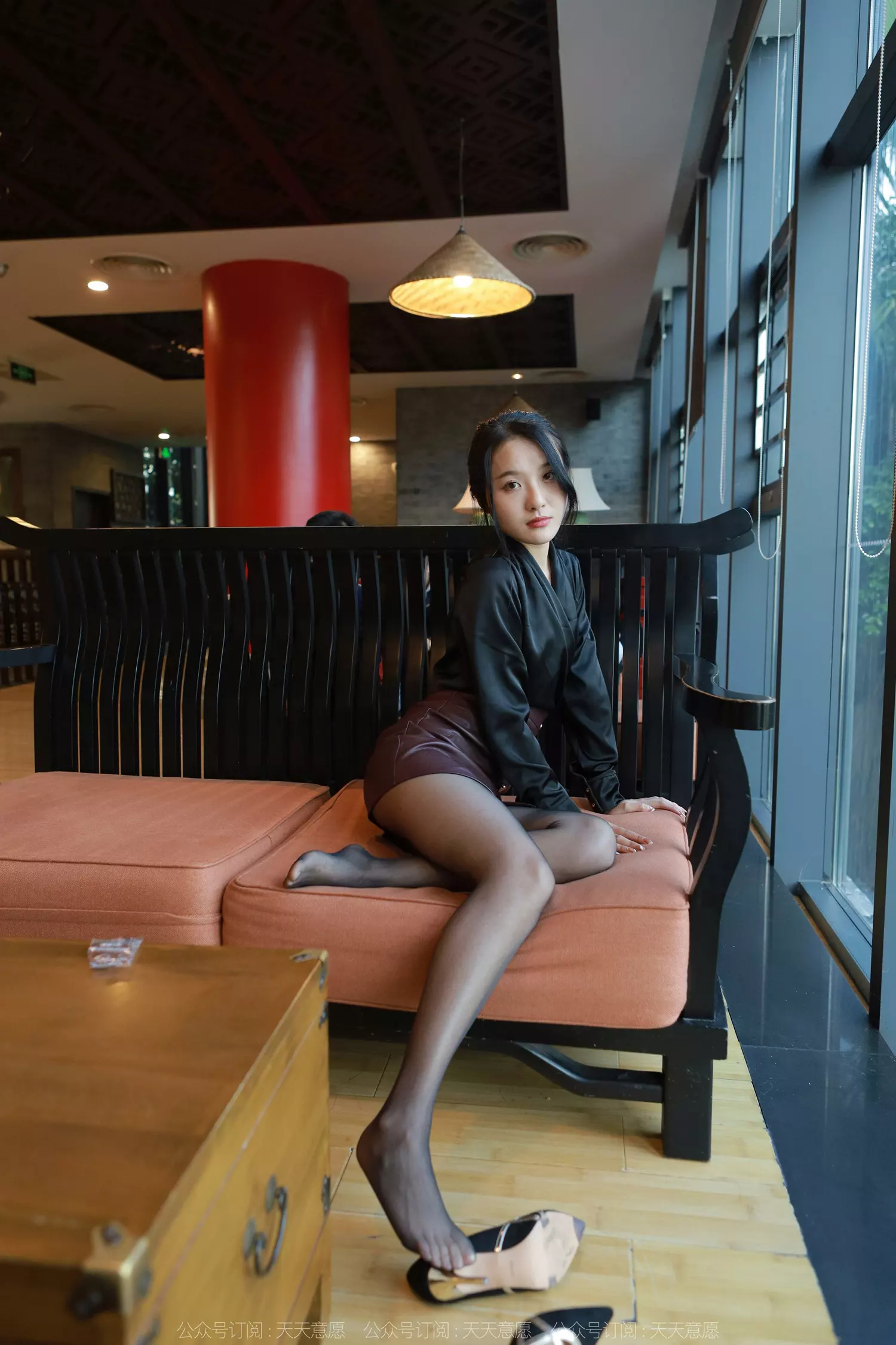 图片[46]-[IESS异思趣向] 2022.04.29 丝享家1074：婉萍《褐色皮裙》[89P] – 速更版-美库