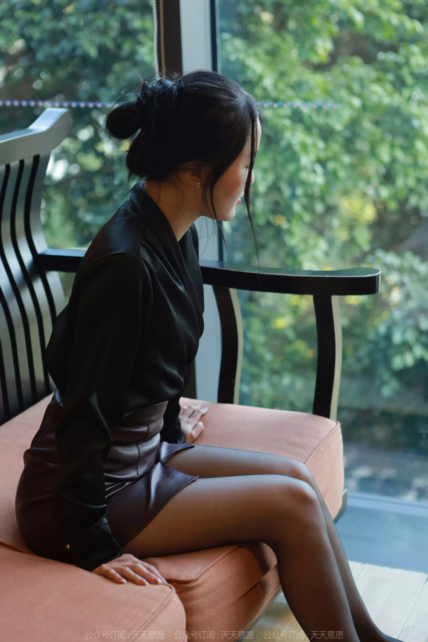 图片[49]-[IESS异思趣向] 2022.04.29 丝享家1074：婉萍《褐色皮裙》[89P] – 速更版-美库