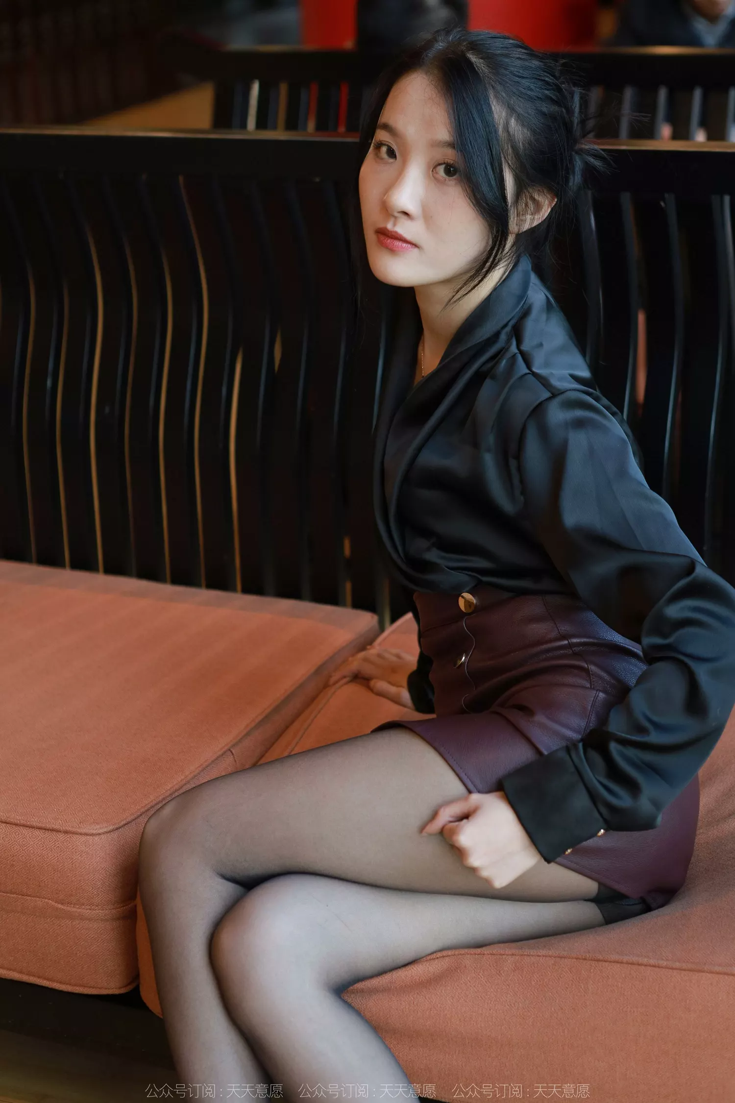 图片[68]-[IESS异思趣向] 2022.04.29 丝享家1074：婉萍《褐色皮裙》[89P] – 速更版-美库