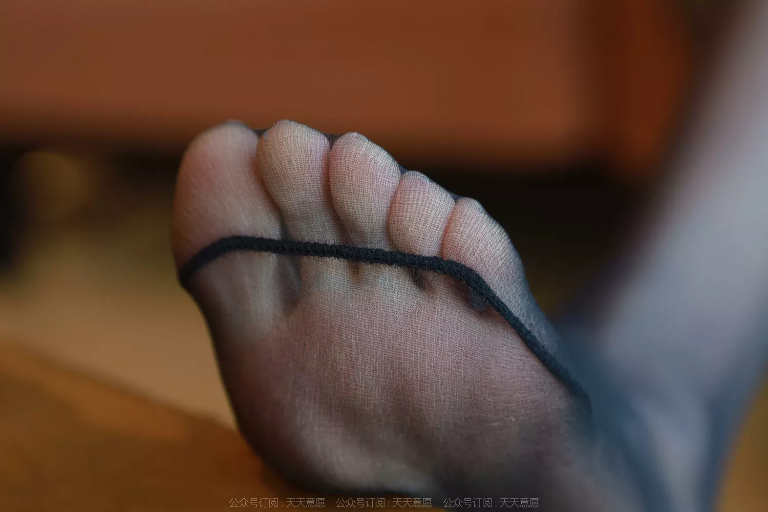 图片[73]-[IESS异思趣向] 2022.04.29 丝享家1074：婉萍《褐色皮裙》[89P] – 速更版-美库