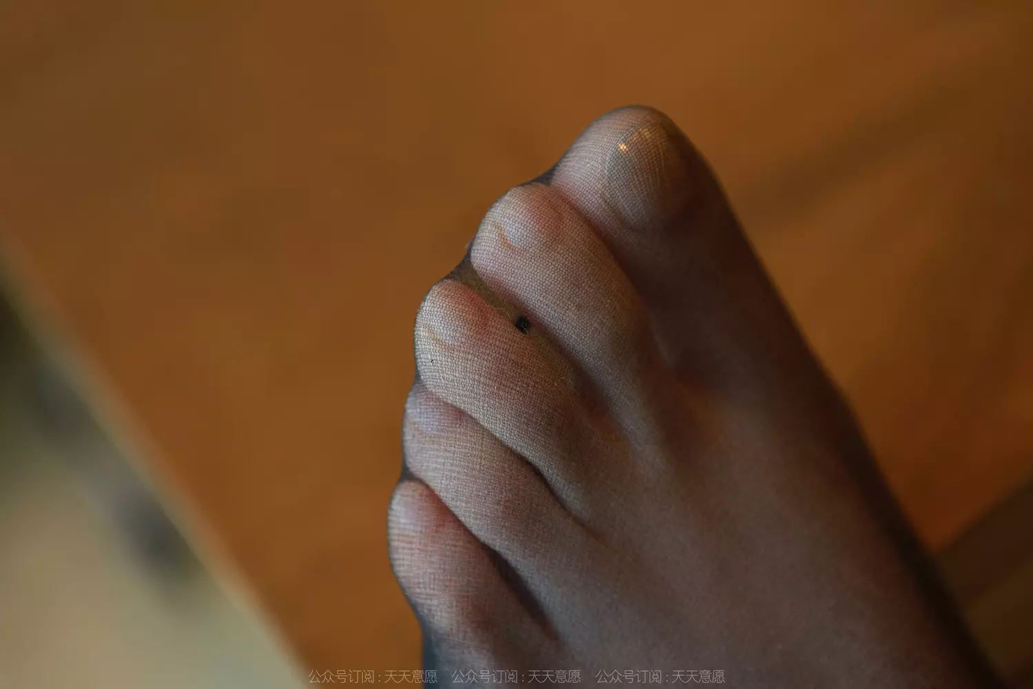 图片[77]-[IESS异思趣向] 2022.04.29 丝享家1074：婉萍《褐色皮裙》[89P] – 速更版-美库