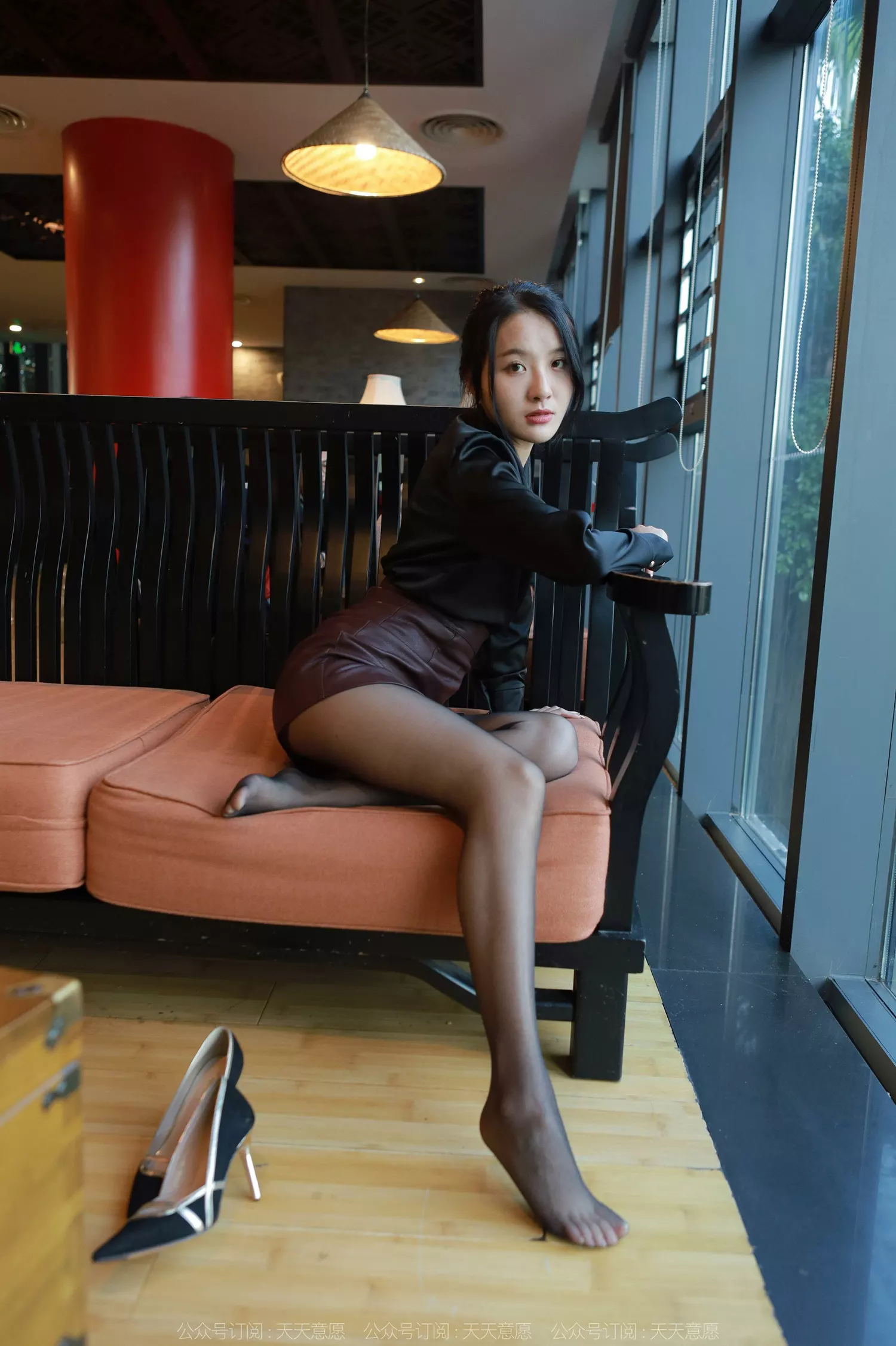 图片[84]-[IESS异思趣向] 2022.04.29 丝享家1074：婉萍《褐色皮裙》[89P] – 速更版-美库