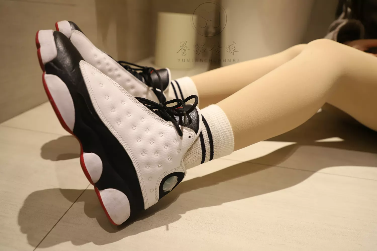 图片[12]-[誉铭传媒]袜足摄影 2019年 NO.014 卫生间丝足[140P] – 速更版-美库