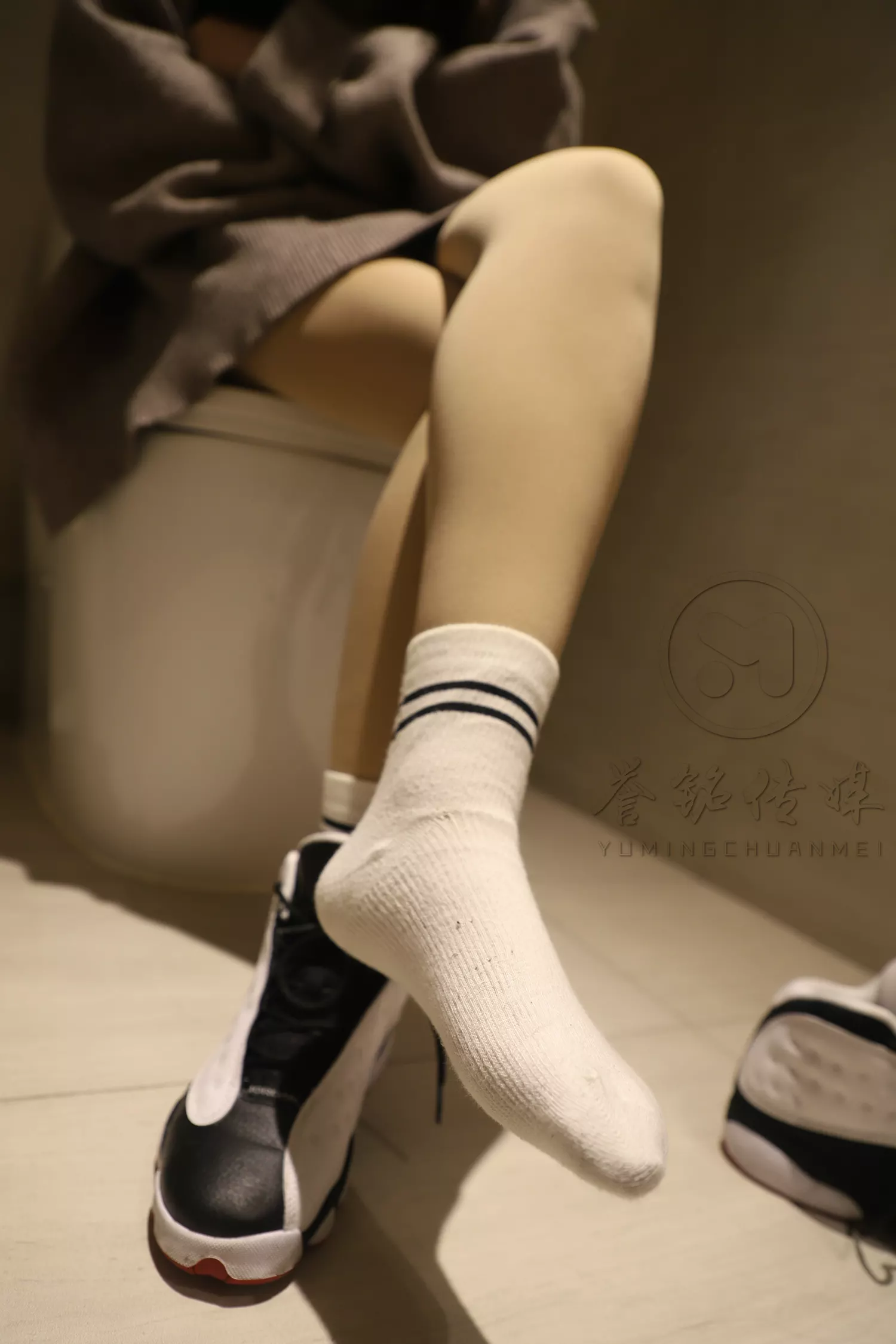 图片[43]-[誉铭传媒]袜足摄影 2019年 NO.014 卫生间丝足[140P] – 速更版-美库