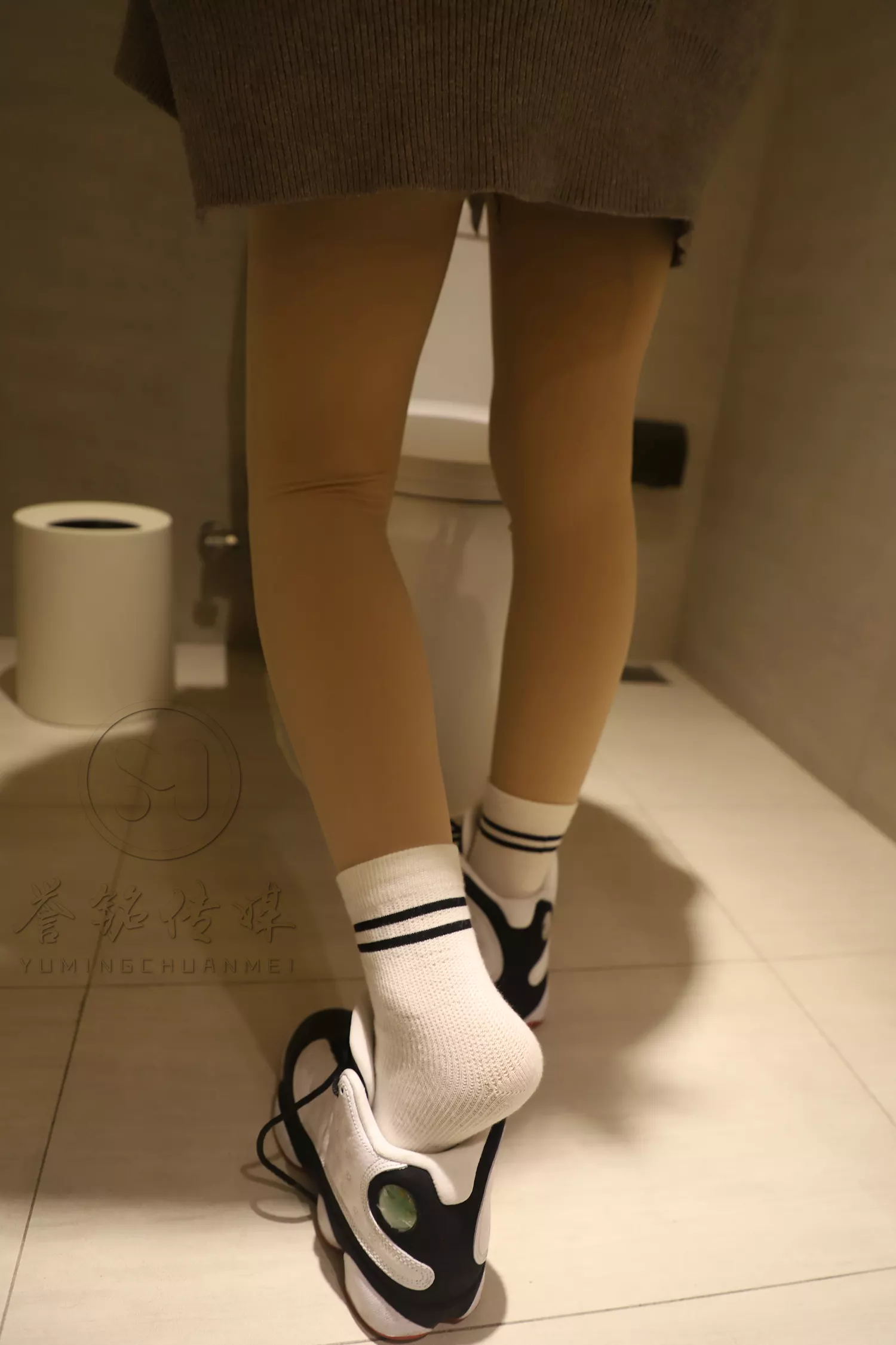 图片[47]-[誉铭传媒]袜足摄影 2019年 NO.014 卫生间丝足[140P] – 速更版-美库