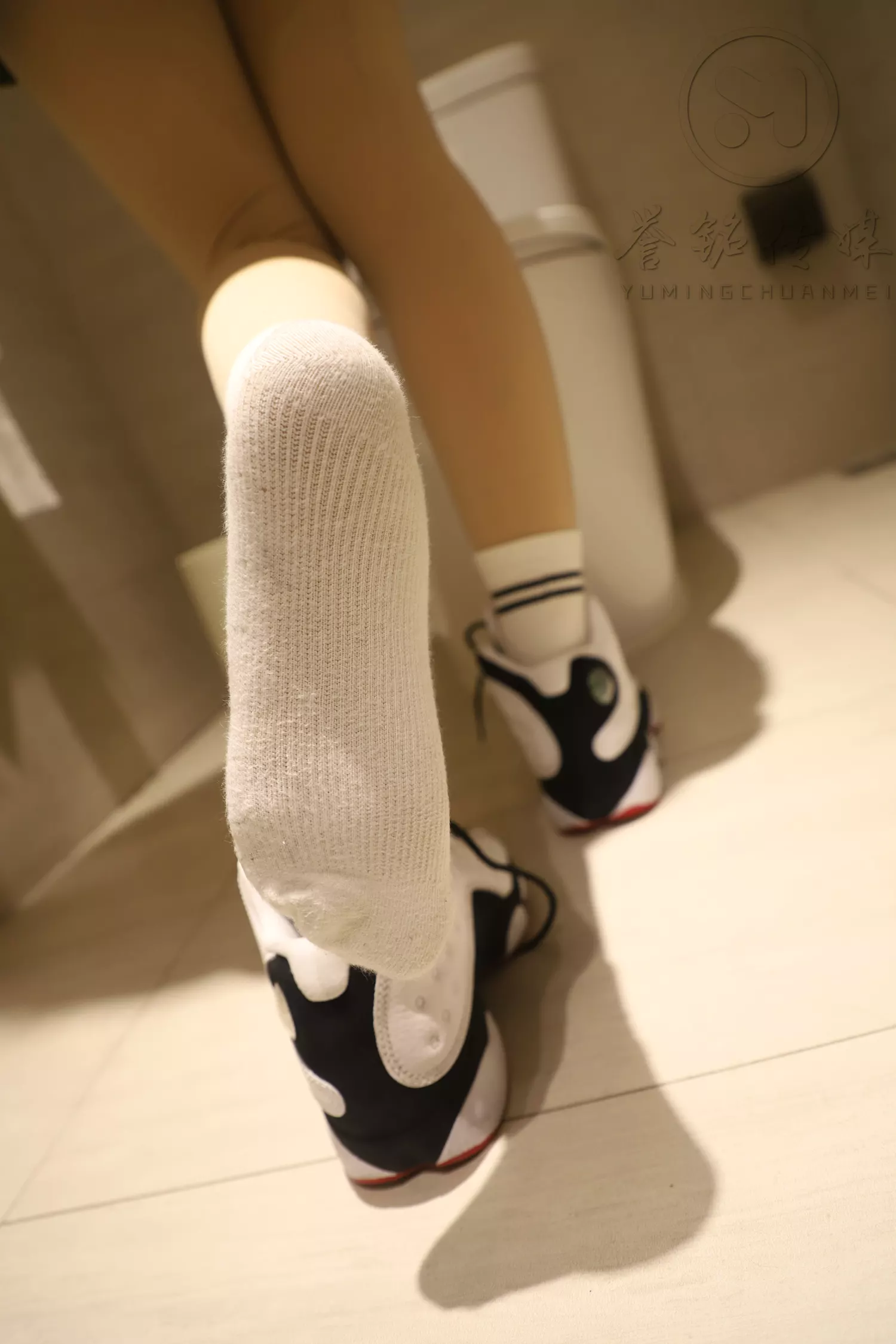 图片[52]-[誉铭传媒]袜足摄影 2019年 NO.014 卫生间丝足[140P] – 速更版-美库