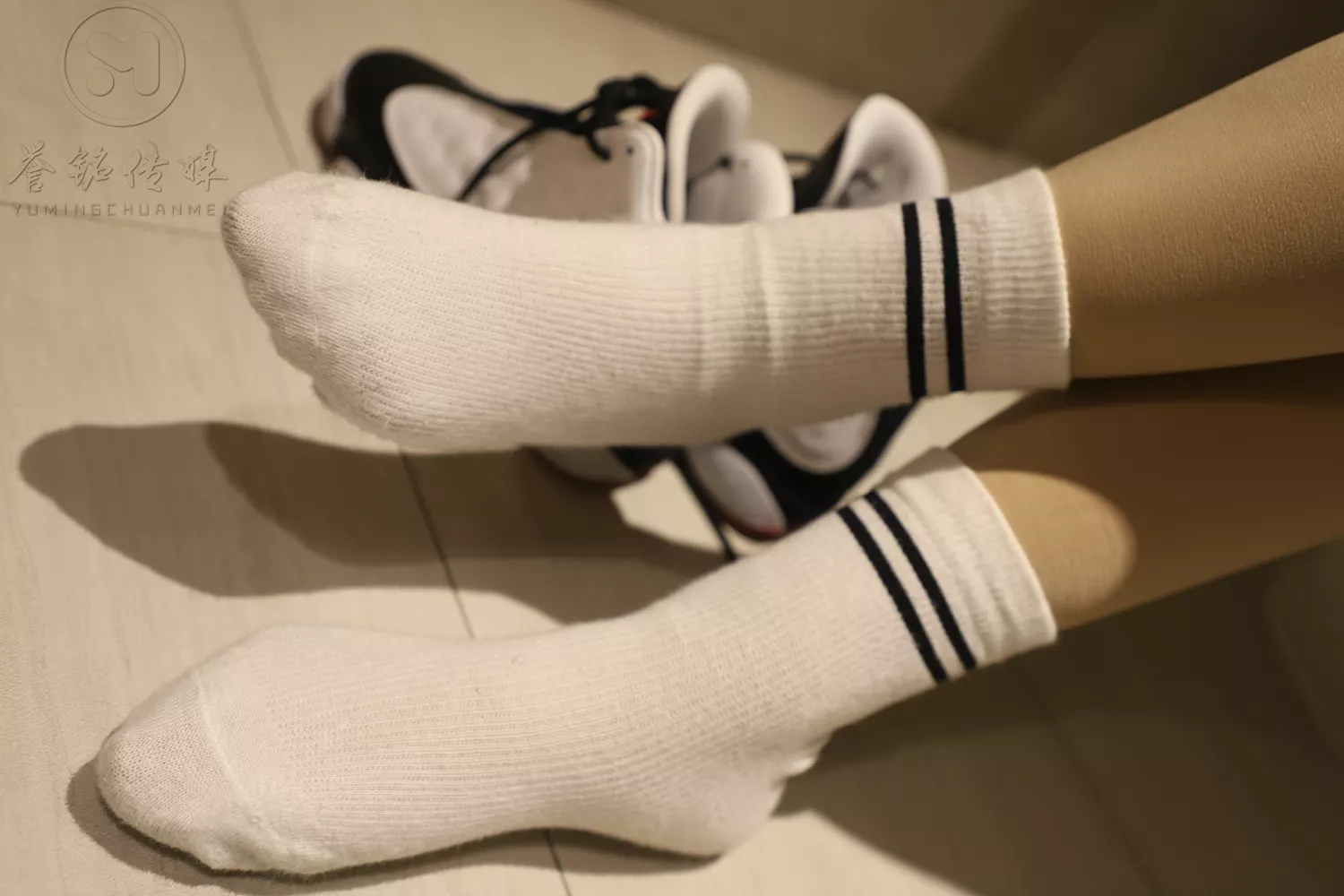 图片[70]-[誉铭传媒]袜足摄影 2019年 NO.014 卫生间丝足[140P] – 速更版-美库