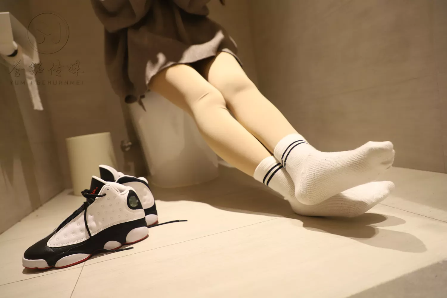 图片[72]-[誉铭传媒]袜足摄影 2019年 NO.014 卫生间丝足[140P] – 速更版-美库