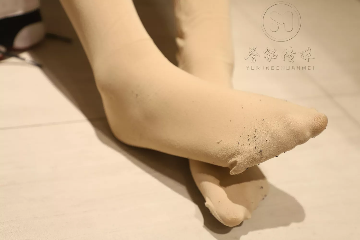 图片[114]-[誉铭传媒]袜足摄影 2019年 NO.014 卫生间丝足[140P] – 速更版-美库