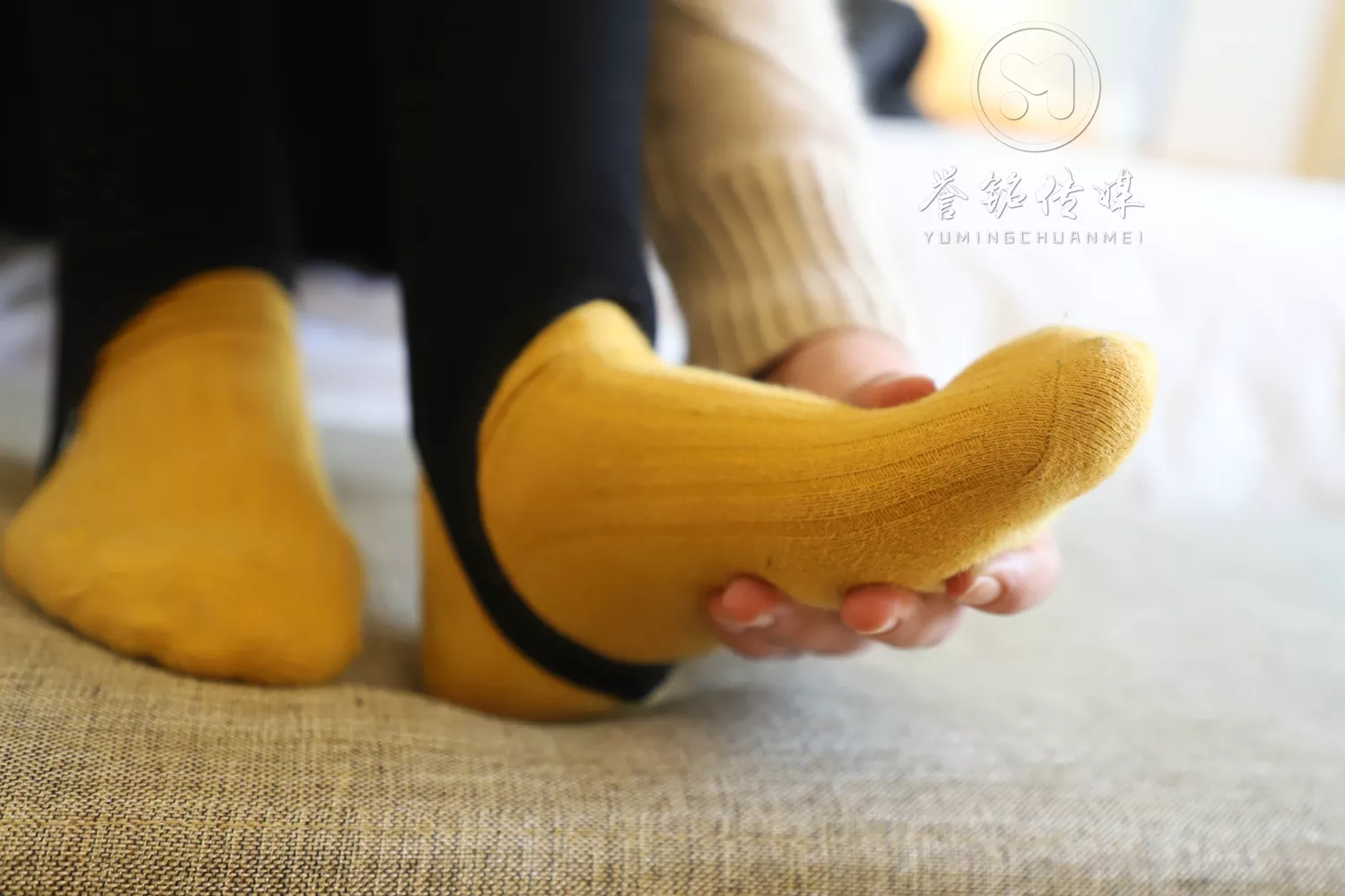 图片[94]-[誉铭传媒]袜足摄影 2019年 NO.015 黄棉袜裸足[150P] – 速更版-美库