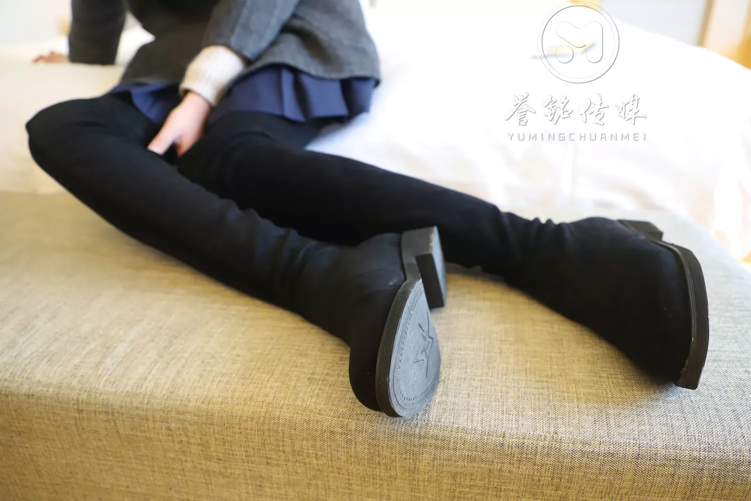 图片[149]-[誉铭传媒]袜足摄影 2019年 NO.015 黄棉袜裸足[150P] – 速更版-美库