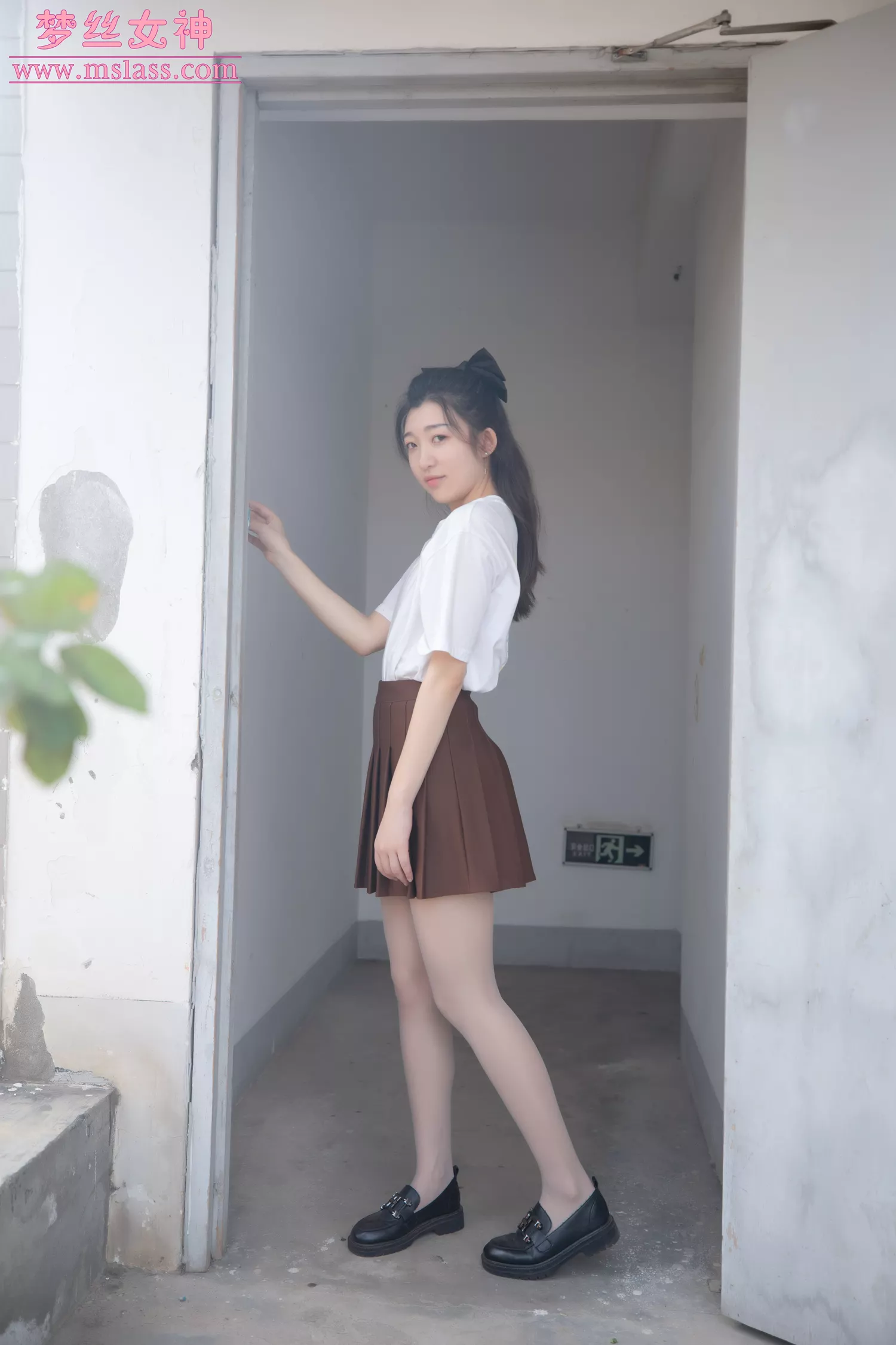 图片[15]-[MSLASS梦丝女神]2022.04.11 丝袜JK小格调 张小雪[59P] – 速更版-美库