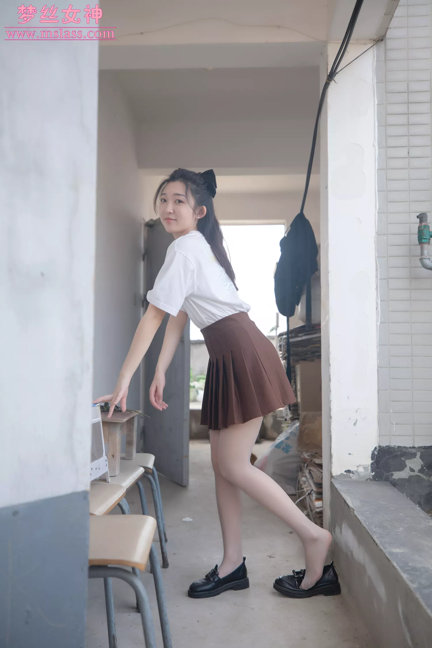 图片[28]-[MSLASS梦丝女神]2022.04.11 丝袜JK小格调 张小雪[59P] – 速更版-美库