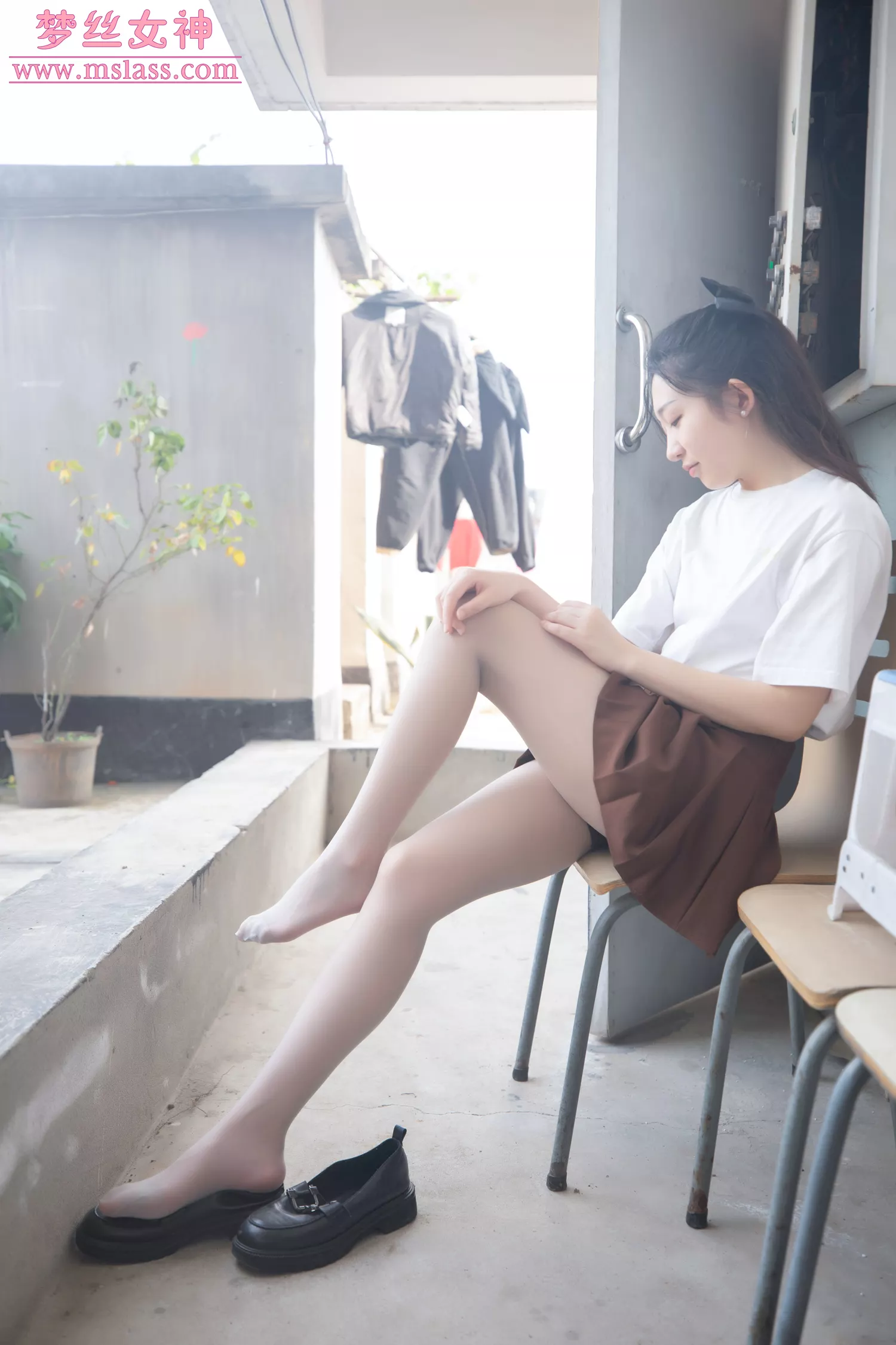 图片[46]-[MSLASS梦丝女神]2022.04.11 丝袜JK小格调 张小雪[59P] – 速更版-美库