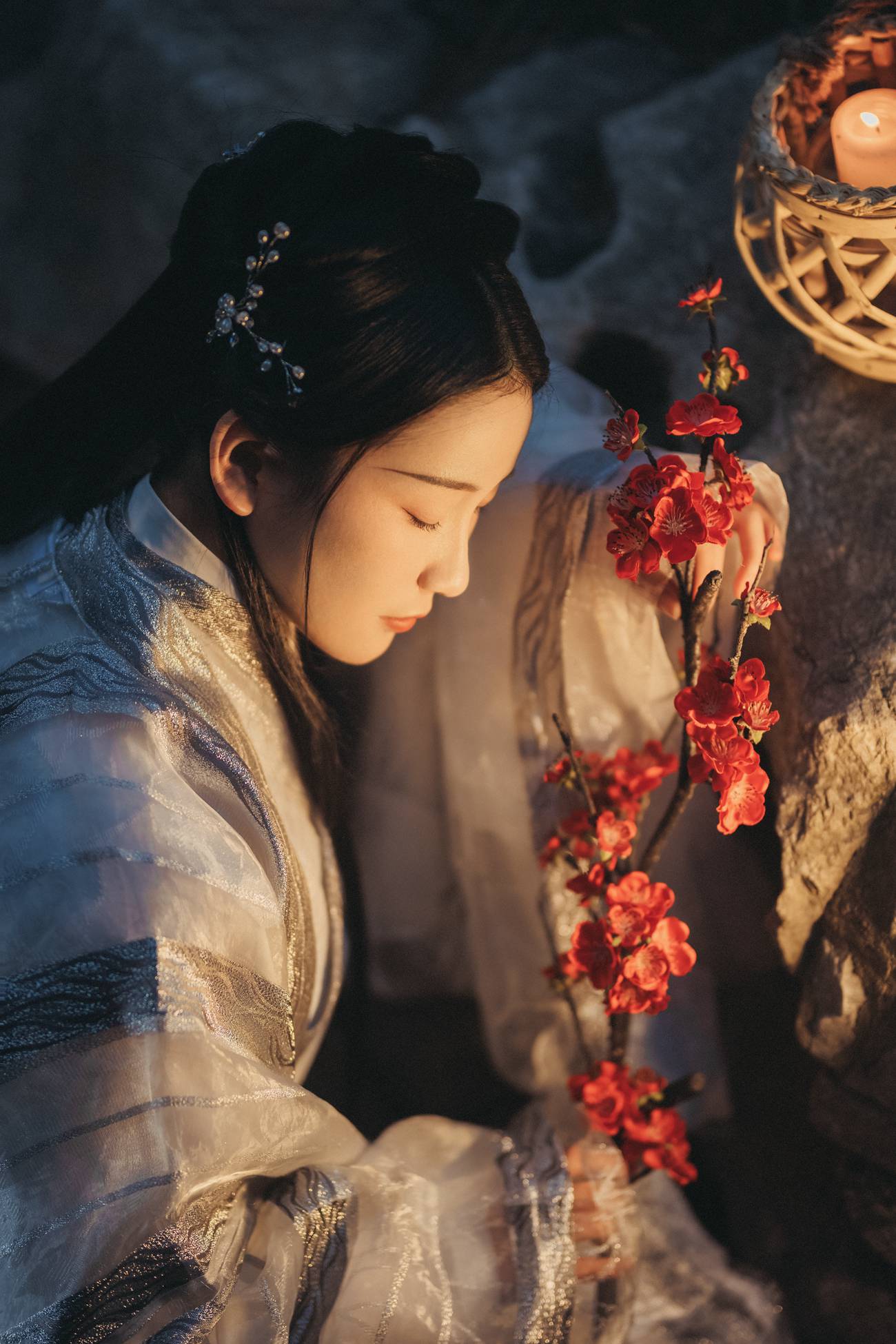 图片[16]-[YITUYU艺图语] 2021.10.19 南歌子 淡蓝色忧伤静流淌 [27P] – 速更版-美库