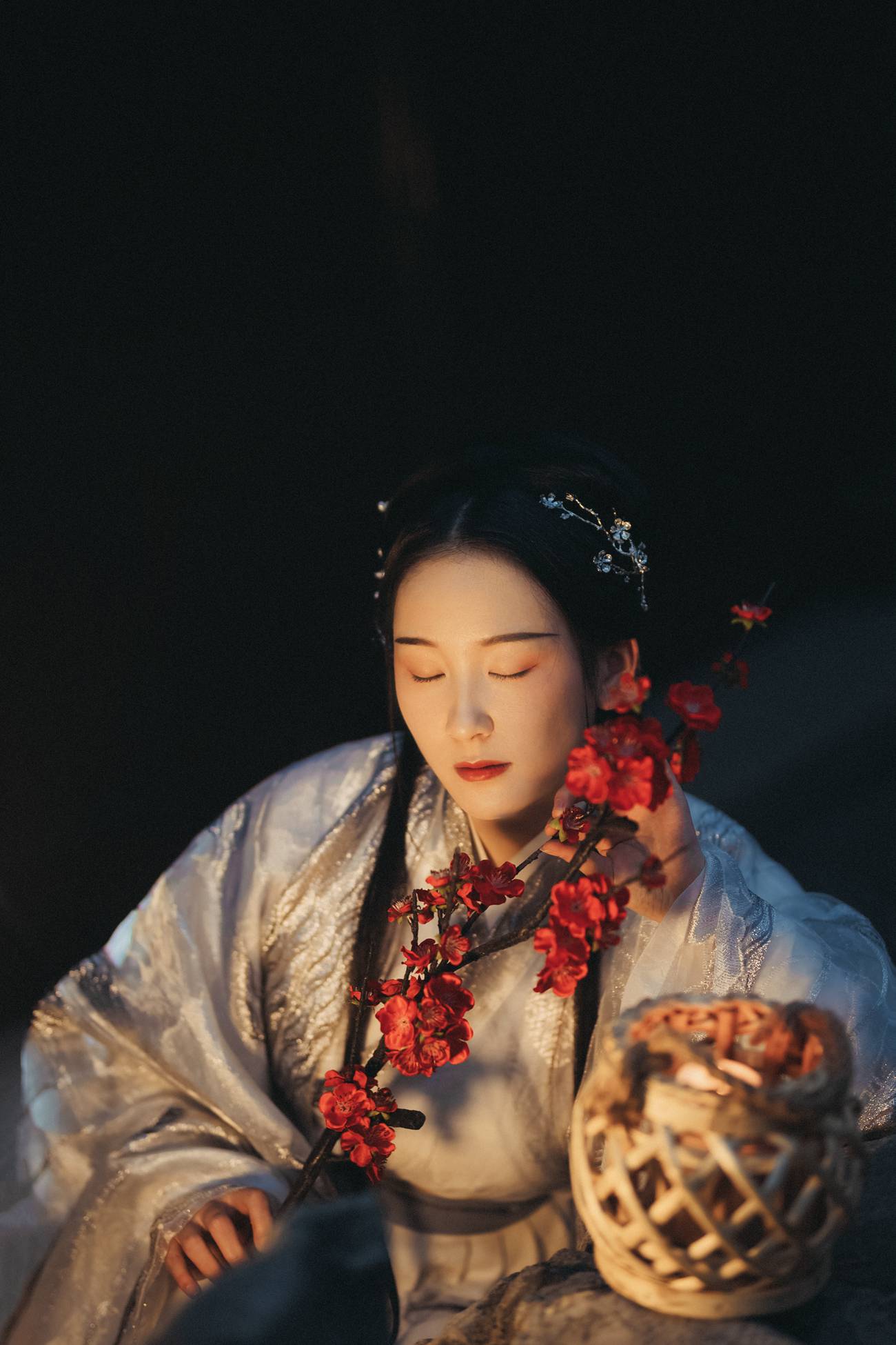 图片[17]-[YITUYU艺图语] 2021.10.19 南歌子 淡蓝色忧伤静流淌 [27P] – 速更版-美库