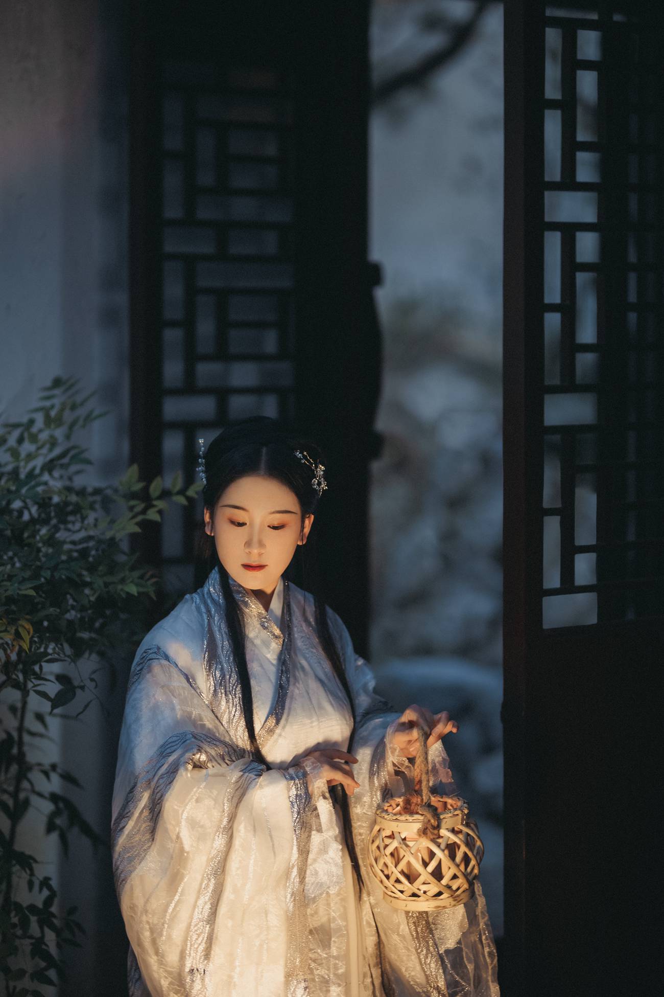 图片[22]-[YITUYU艺图语] 2021.10.19 南歌子 淡蓝色忧伤静流淌 [27P] – 速更版-美库