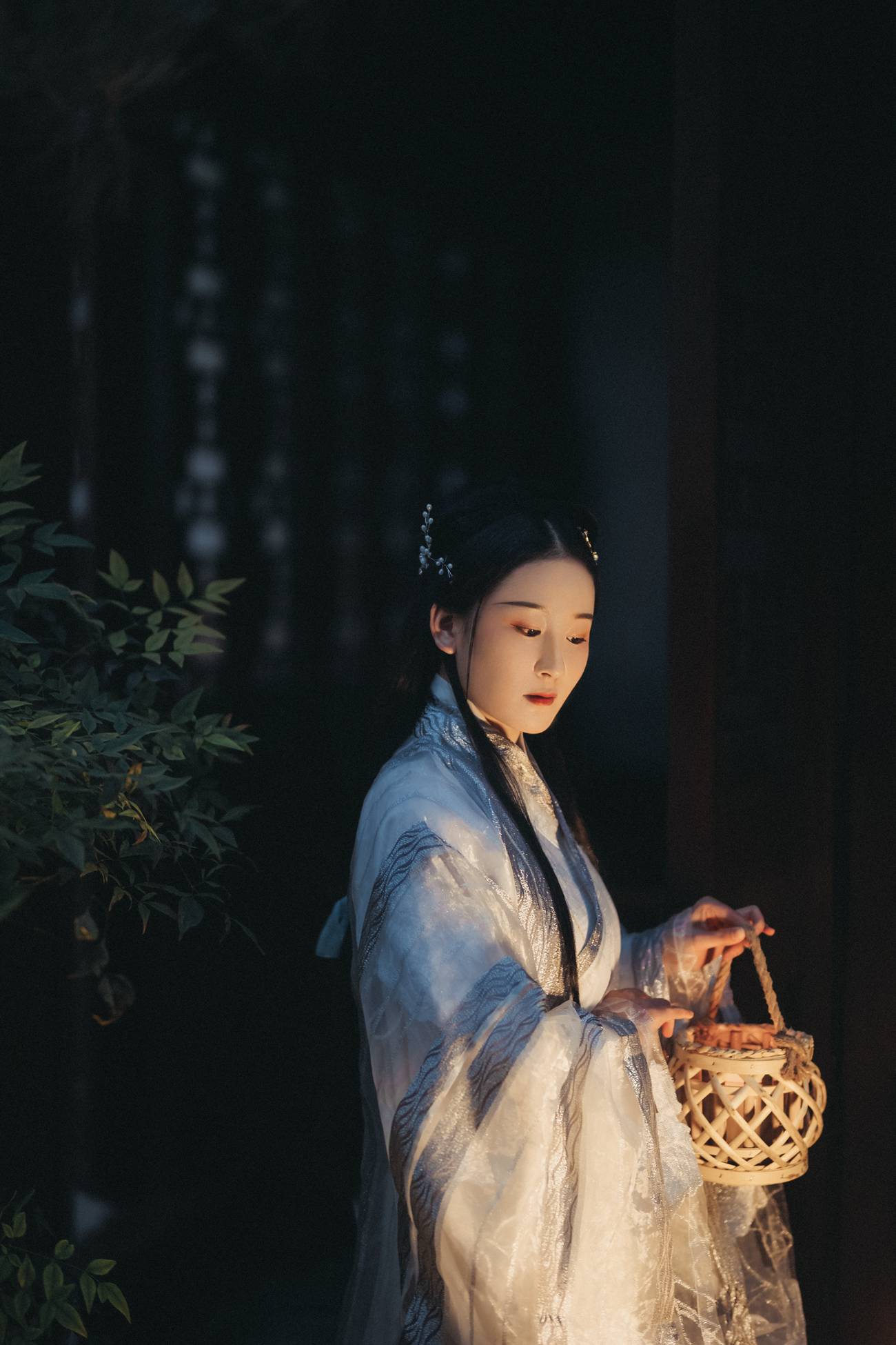 图片[24]-[YITUYU艺图语] 2021.10.19 南歌子 淡蓝色忧伤静流淌 [27P] – 速更版-美库