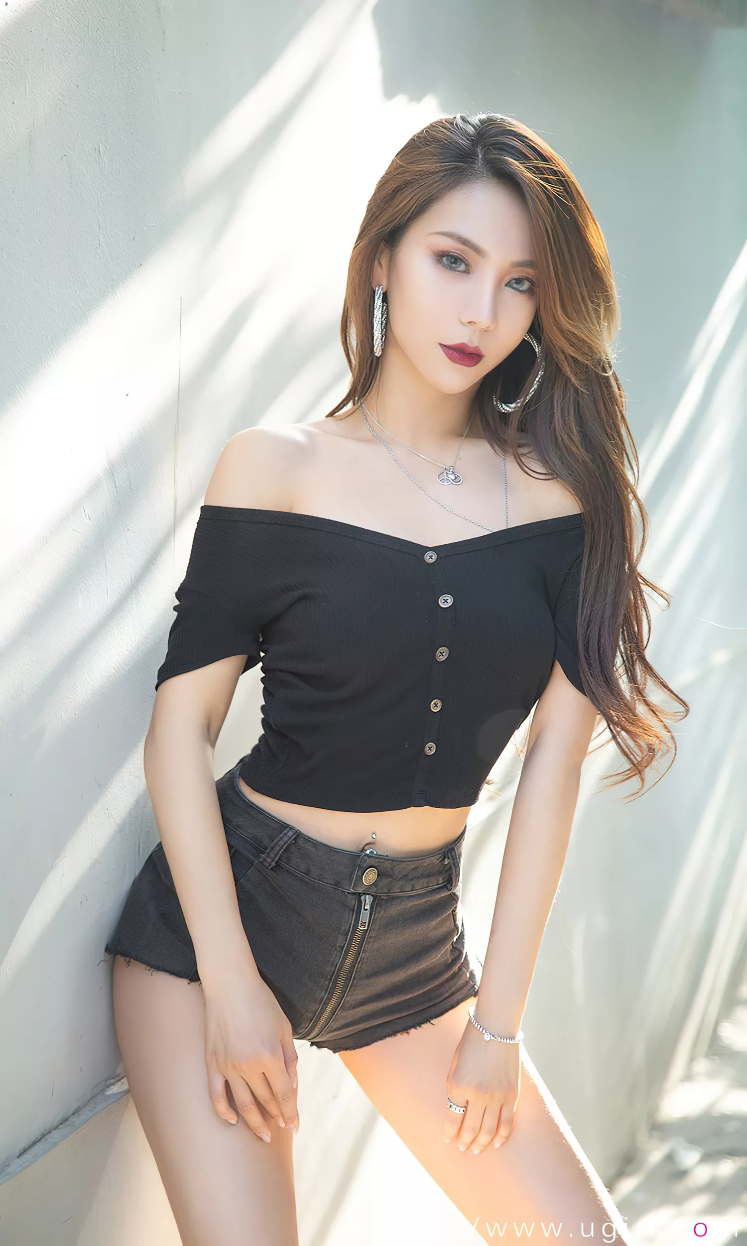 图片[19]-[爱尤物]2022 NO.2393 不期而遇 Juicy xiaoxiao[35P] – 速更版-美库