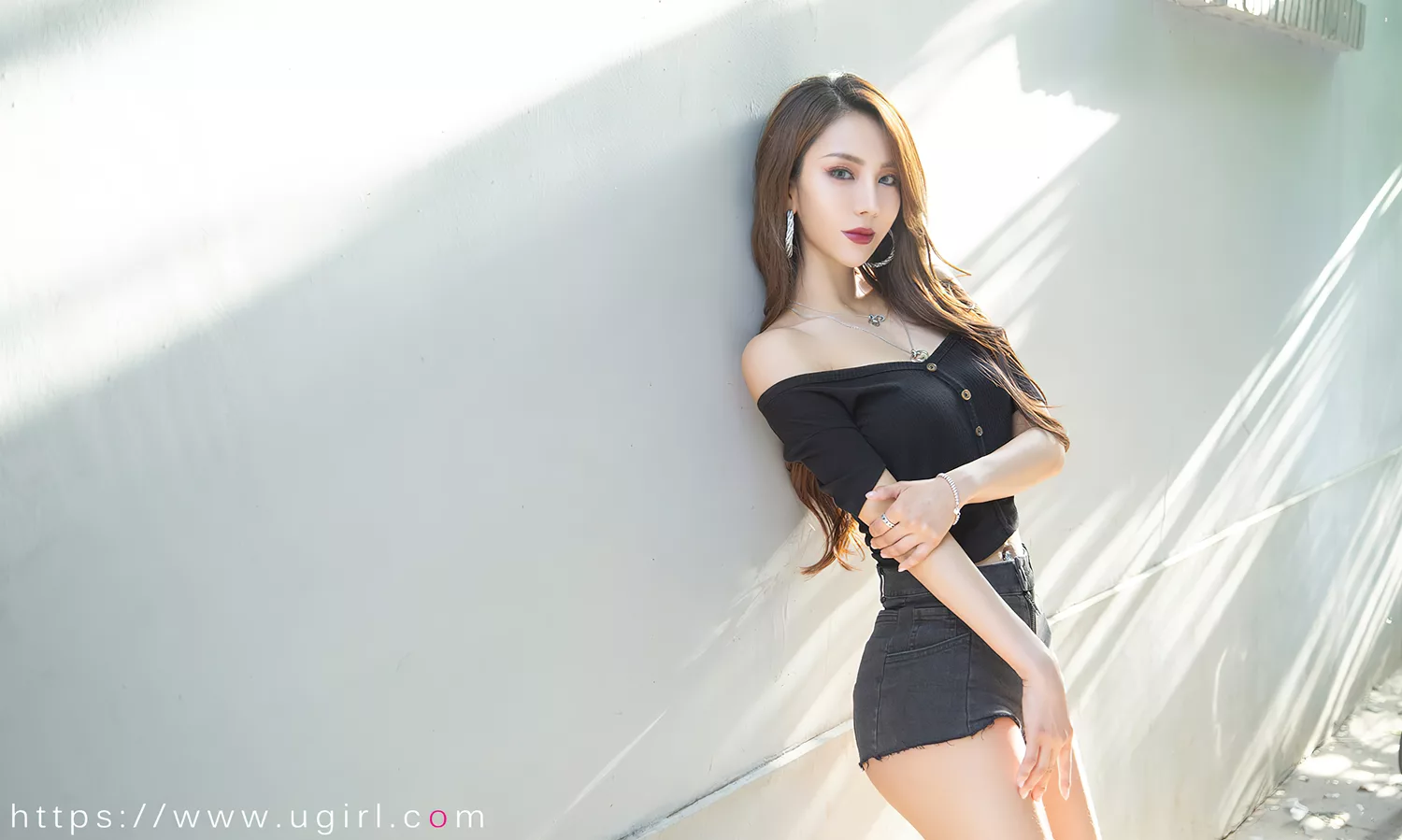 图片[32]-[爱尤物]2022 NO.2393 不期而遇 Juicy xiaoxiao[35P] – 速更版-美库