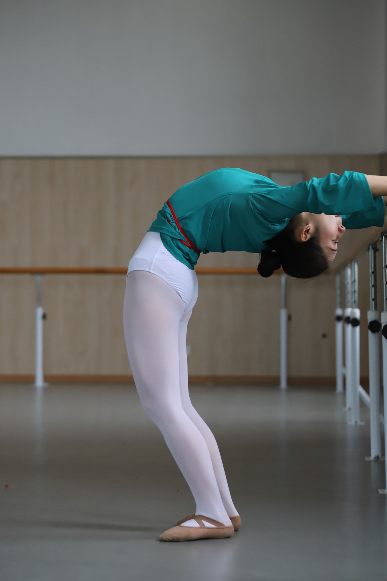 图片[41]-大西瓜爱牙膏-2019 7x活动 模特2（二） 舞蹈白 [157P] – 速更版-美库