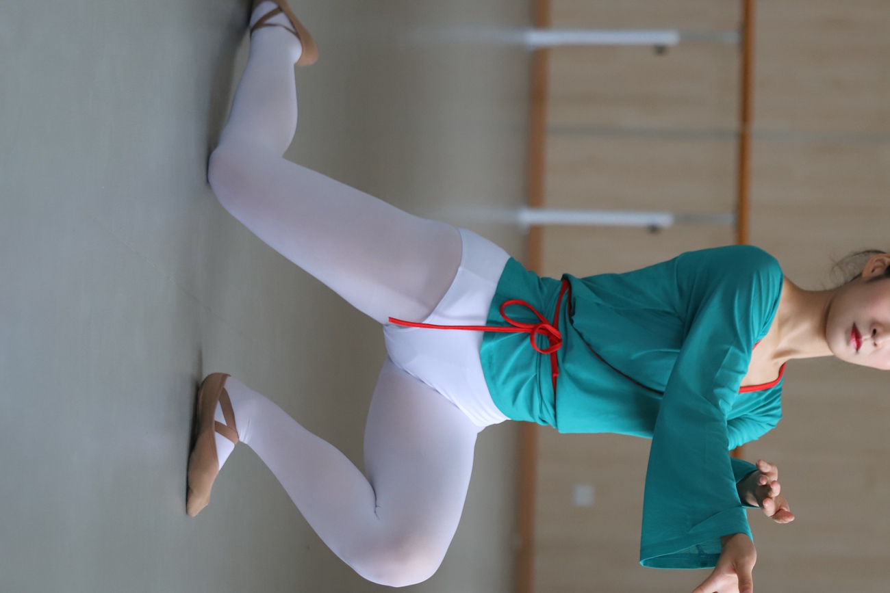 图片[100]-大西瓜爱牙膏-2019 7x活动 模特2（二） 舞蹈白 [157P] – 速更版-美库