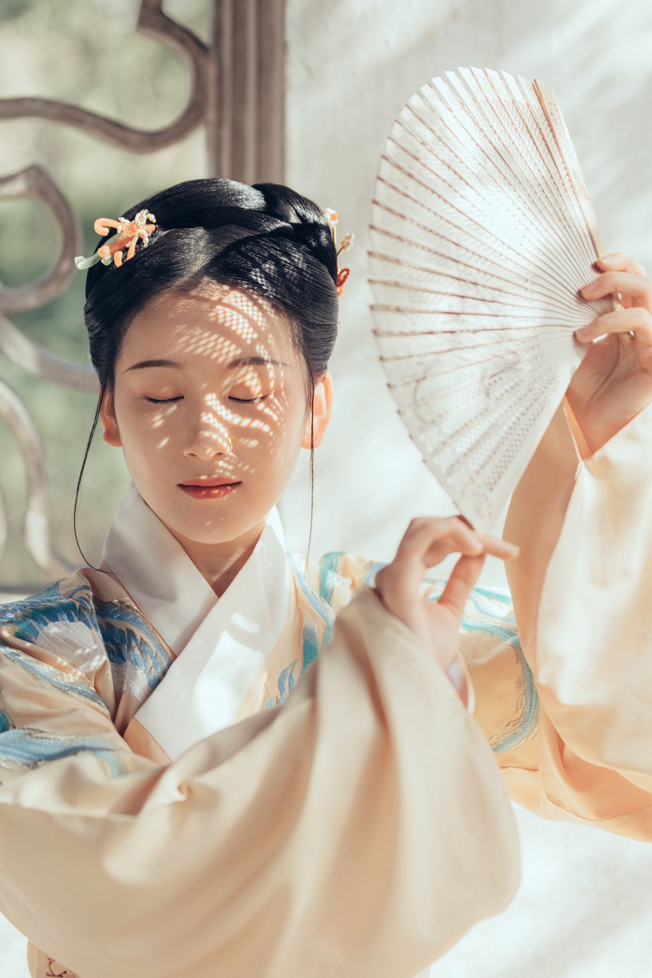 图片[18]-[YITUYU艺图语] 2021.10.20 春词 淡蓝色忧伤静流淌 [25P] – 速更版-美库