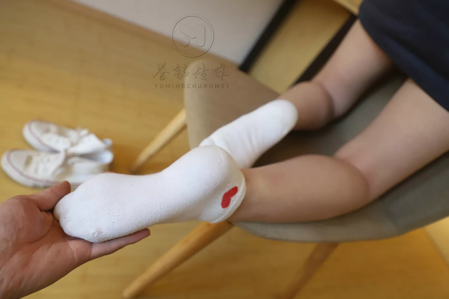 图片[66]-[誉铭传媒]袜足摄影 2019年 NO.017 爱心白棉袜[145P] – 速更版-美库