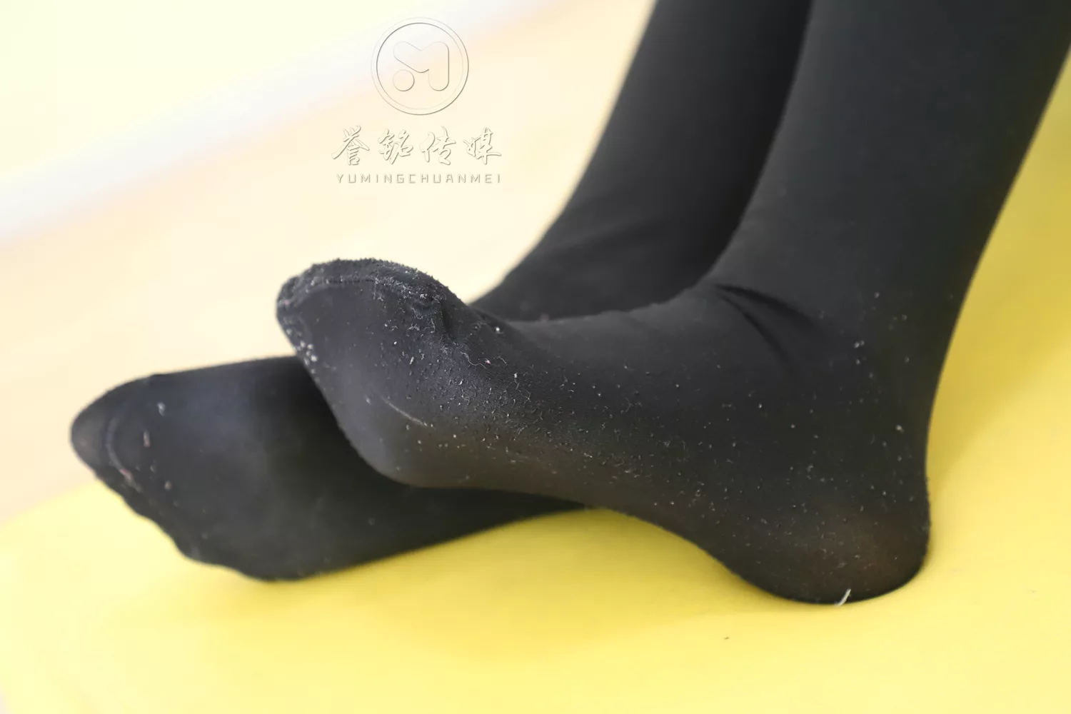 图片[52]-[誉铭传媒]袜足摄影 2019年 NO.018 时尚板鞋厚袜裸足[130P] – 速更版-美库