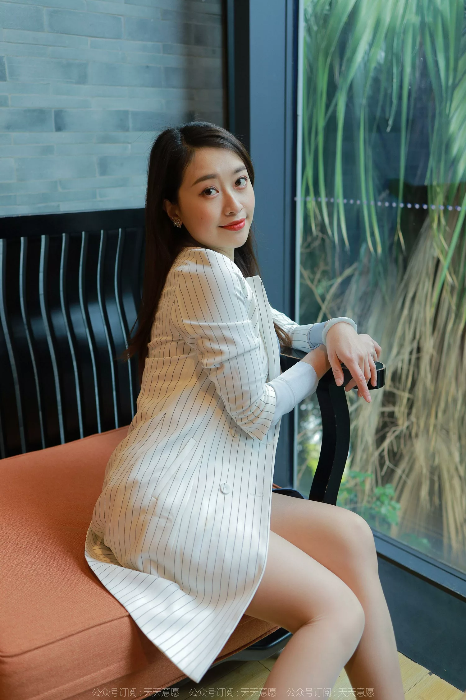 图片[23]-[IESS异思趣向] 2022.05.05 丝享家1079：小婕《4月佳人》[90P] – 速更版-美库