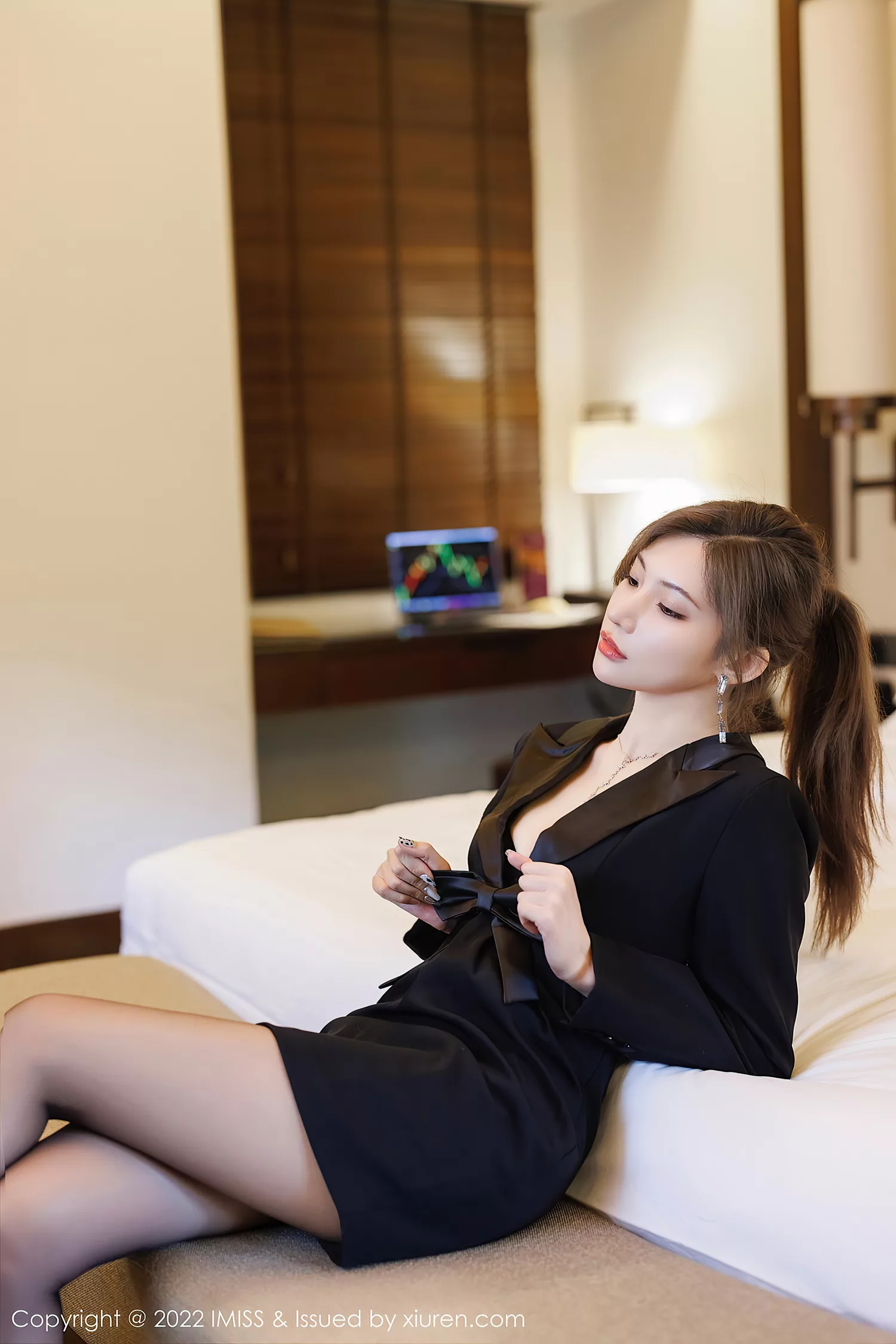 图片[24]-[IMISS爱蜜社] 2022.08.29 VOL.695 小狐狸Kathryn 职业服美臀[36P] – 速更版-美库