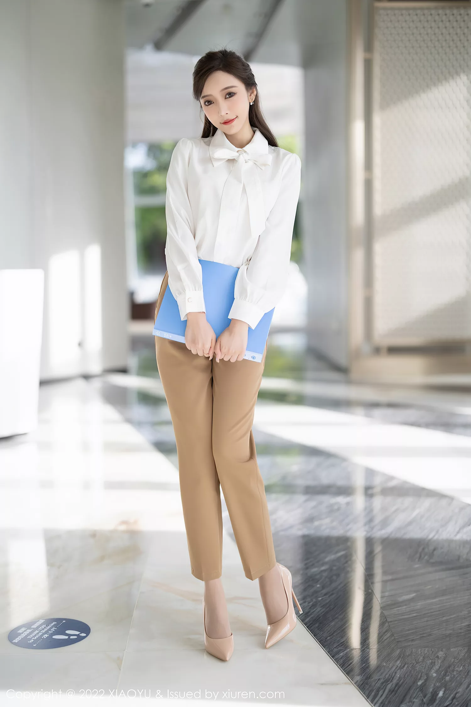 图片[13]-[XIAOYU语画界] 2022.08.29 VOL.852 王馨瑶yanni OL装扮[42P] – 速更版-美库