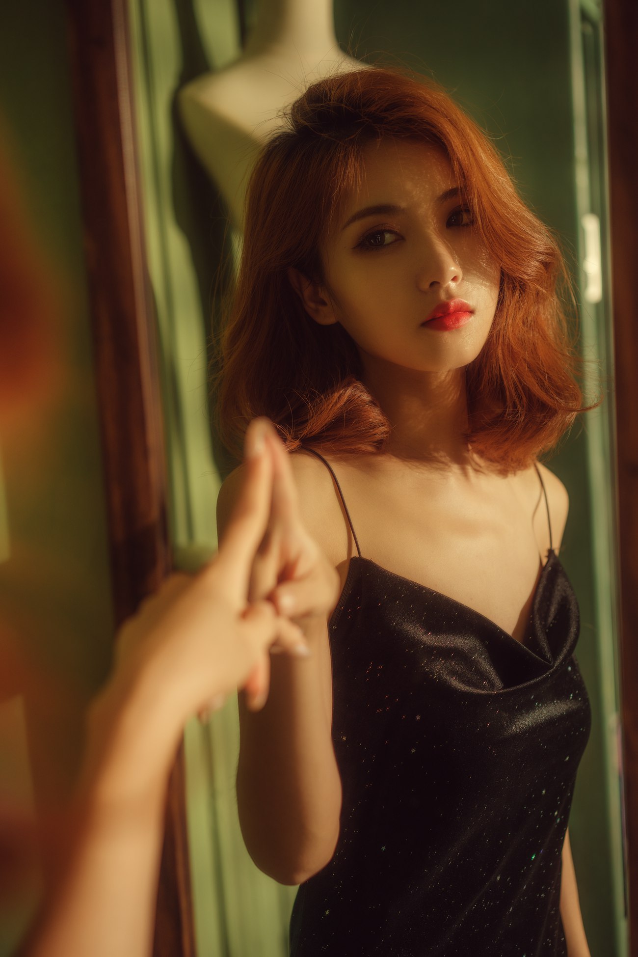 图片[14]-[YITUYU艺图语] 2021.10.22 今夜派对 素素 [18P] – 速更版-美库