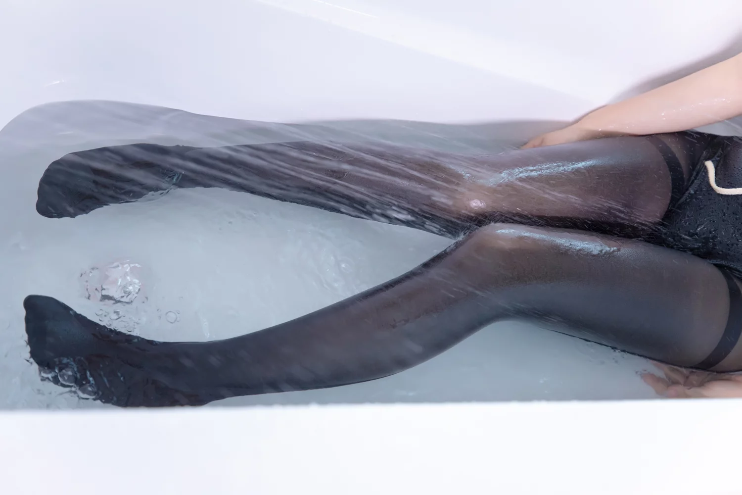 图片[24]-萝莉神楽板真冬 夏日戏水 [58P] – 速更版-美库