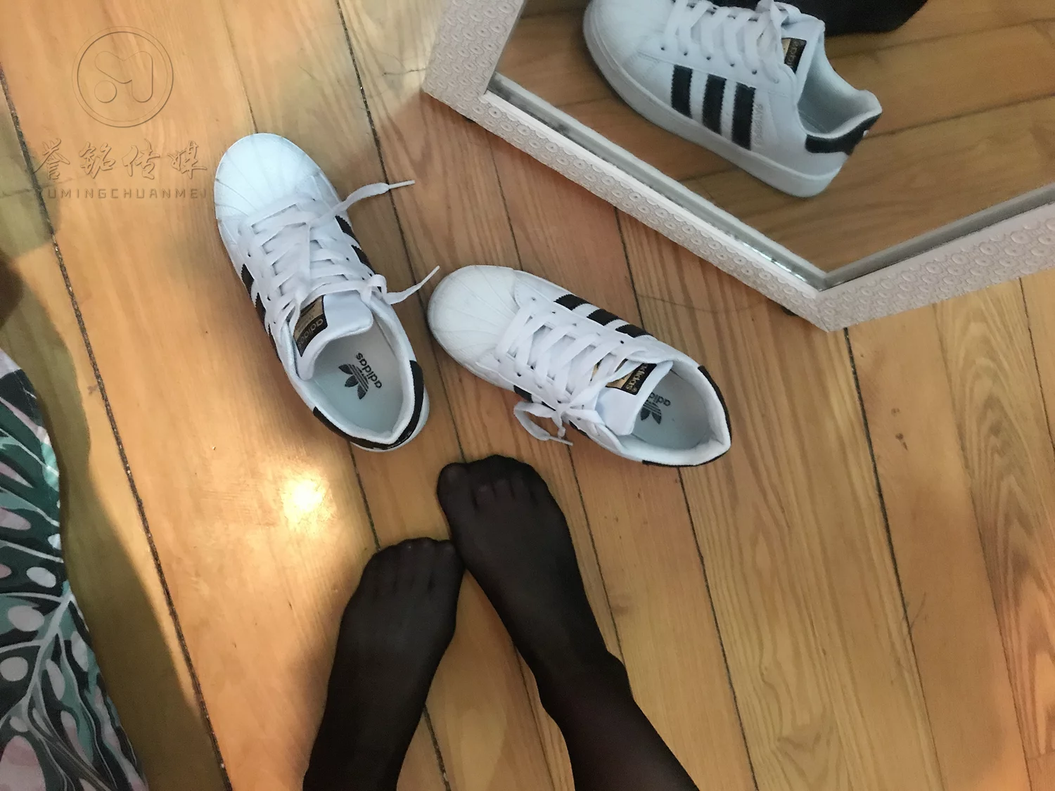 图片[112]-[誉铭传媒]袜足摄影 2019年 NO.022 丝足自拍[123P] – 速更版-美库