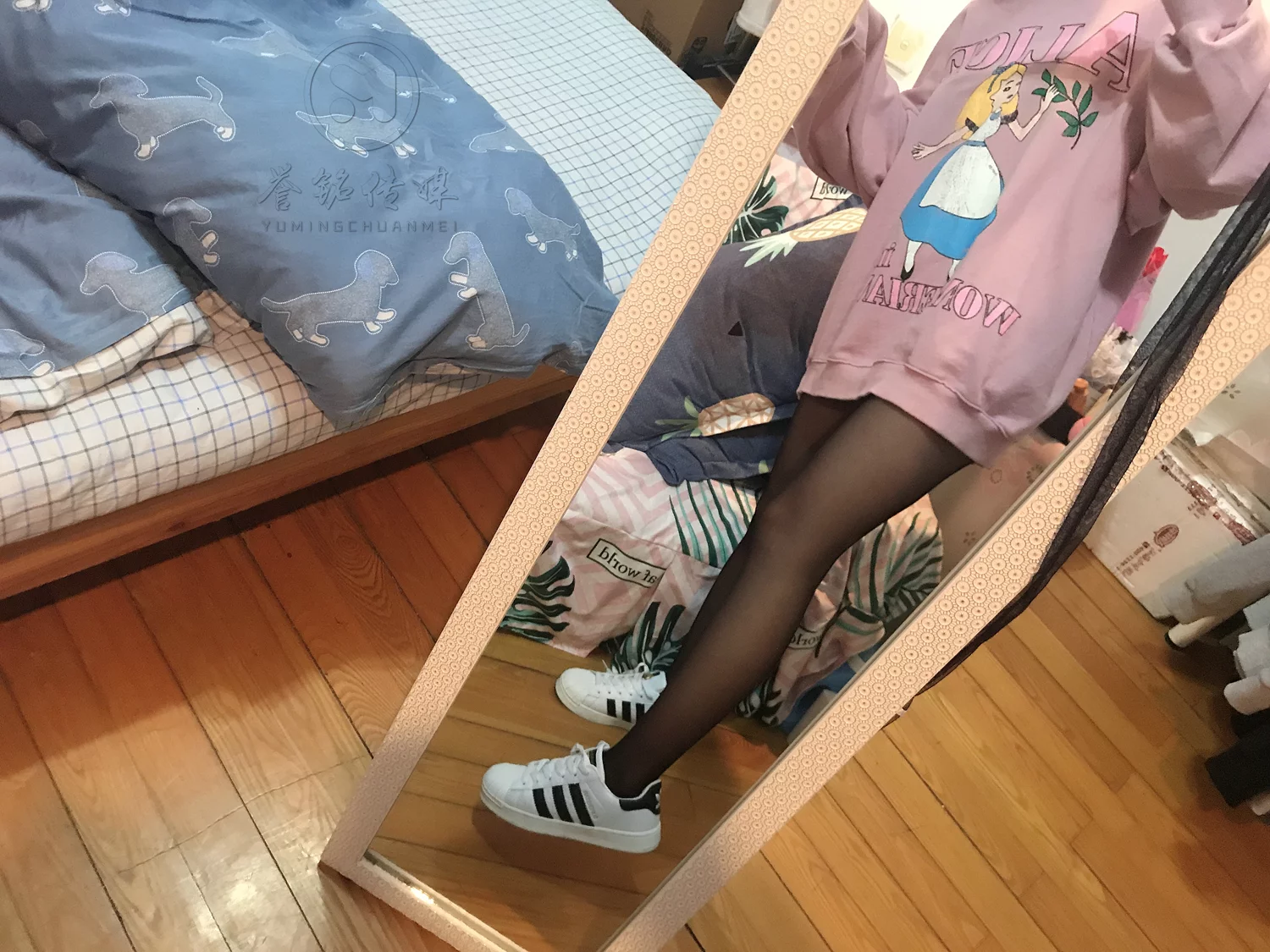 图片[114]-[誉铭传媒]袜足摄影 2019年 NO.022 丝足自拍[123P] – 速更版-美库