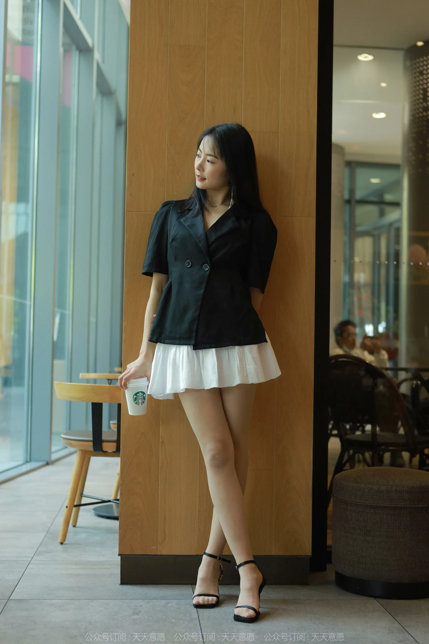 图片[25]-[IESS异思趣向] 2022.05.06 丝享家1080：小金《简约黑色凉鞋[85P] – 速更版-美库