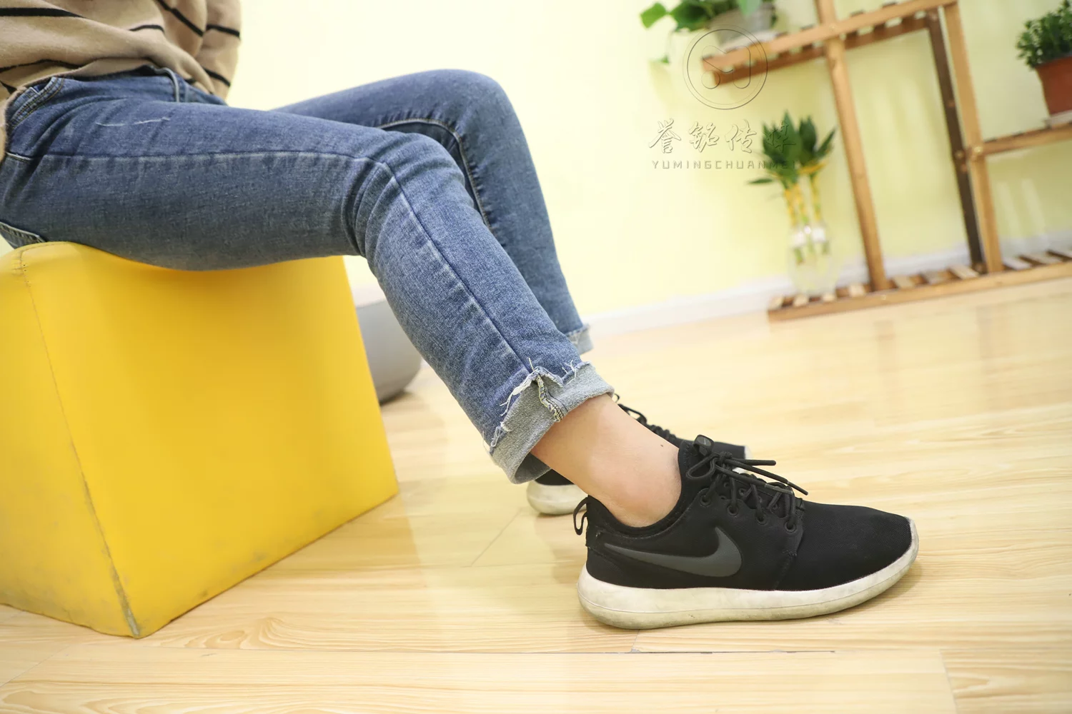 图片[10]-[誉铭传媒]袜足摄影 2019年 NO.023 人美足靓[130P] – 速更版-美库