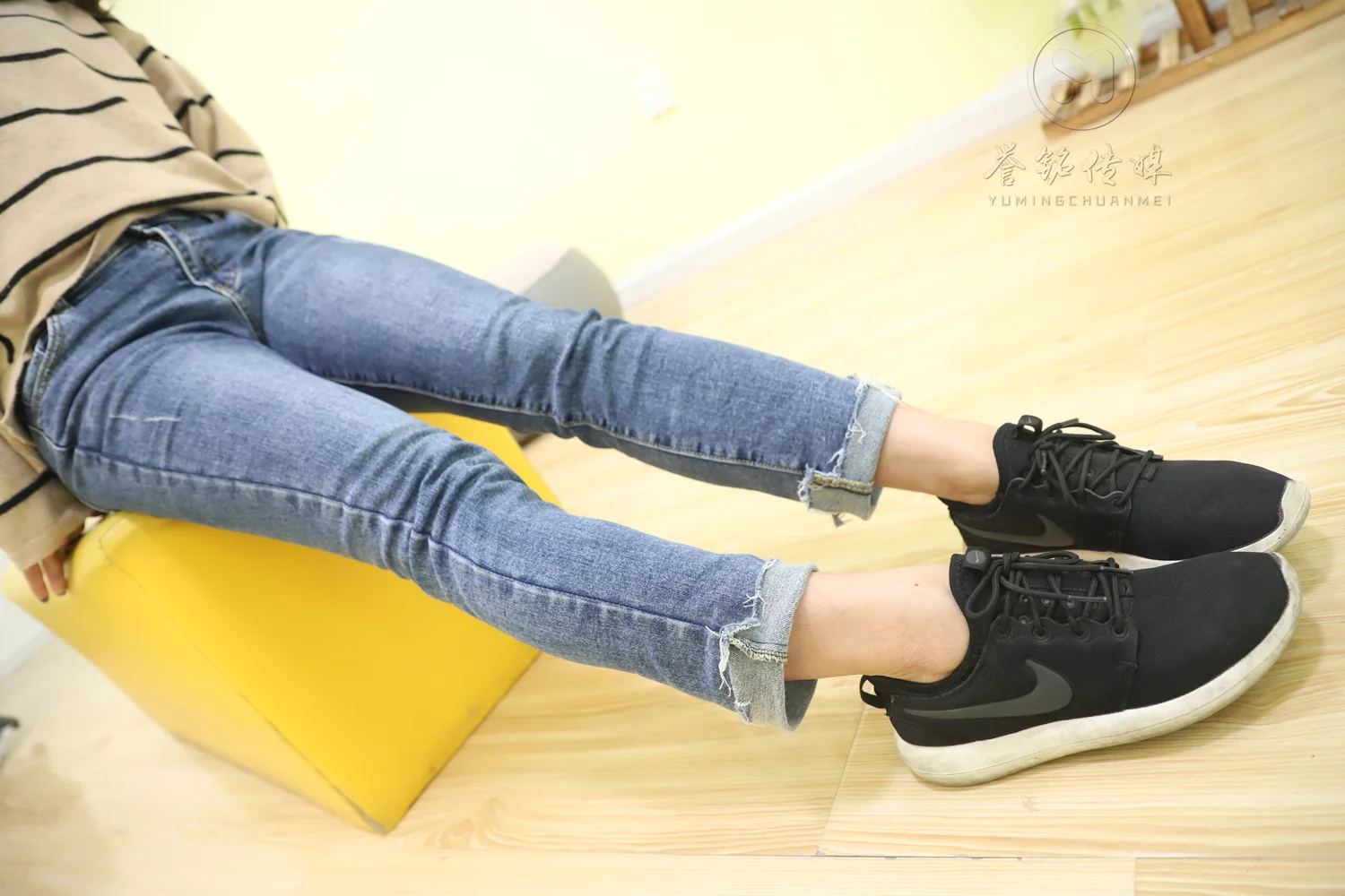 图片[13]-[誉铭传媒]袜足摄影 2019年 NO.023 人美足靓[130P] – 速更版-美库