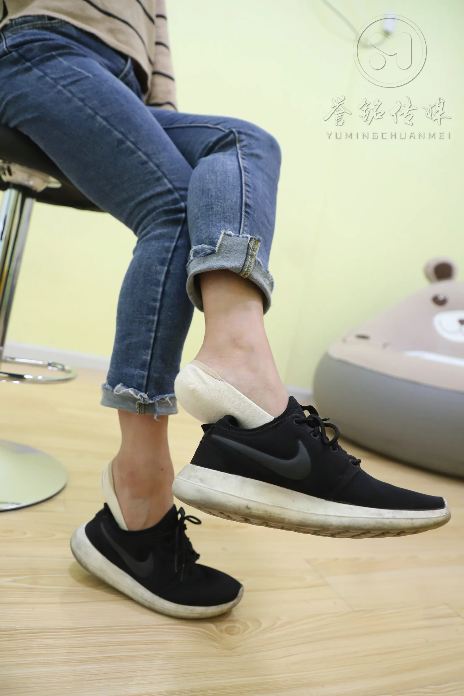 图片[57]-[誉铭传媒]袜足摄影 2019年 NO.023 人美足靓[130P] – 速更版-美库