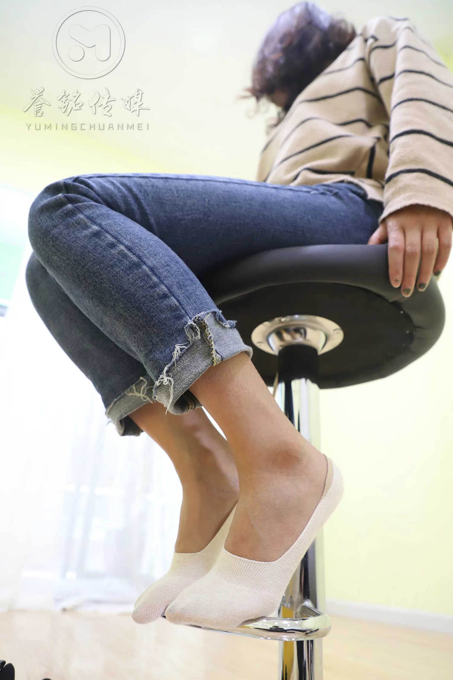 图片[83]-[誉铭传媒]袜足摄影 2019年 NO.023 人美足靓[130P] – 速更版-美库