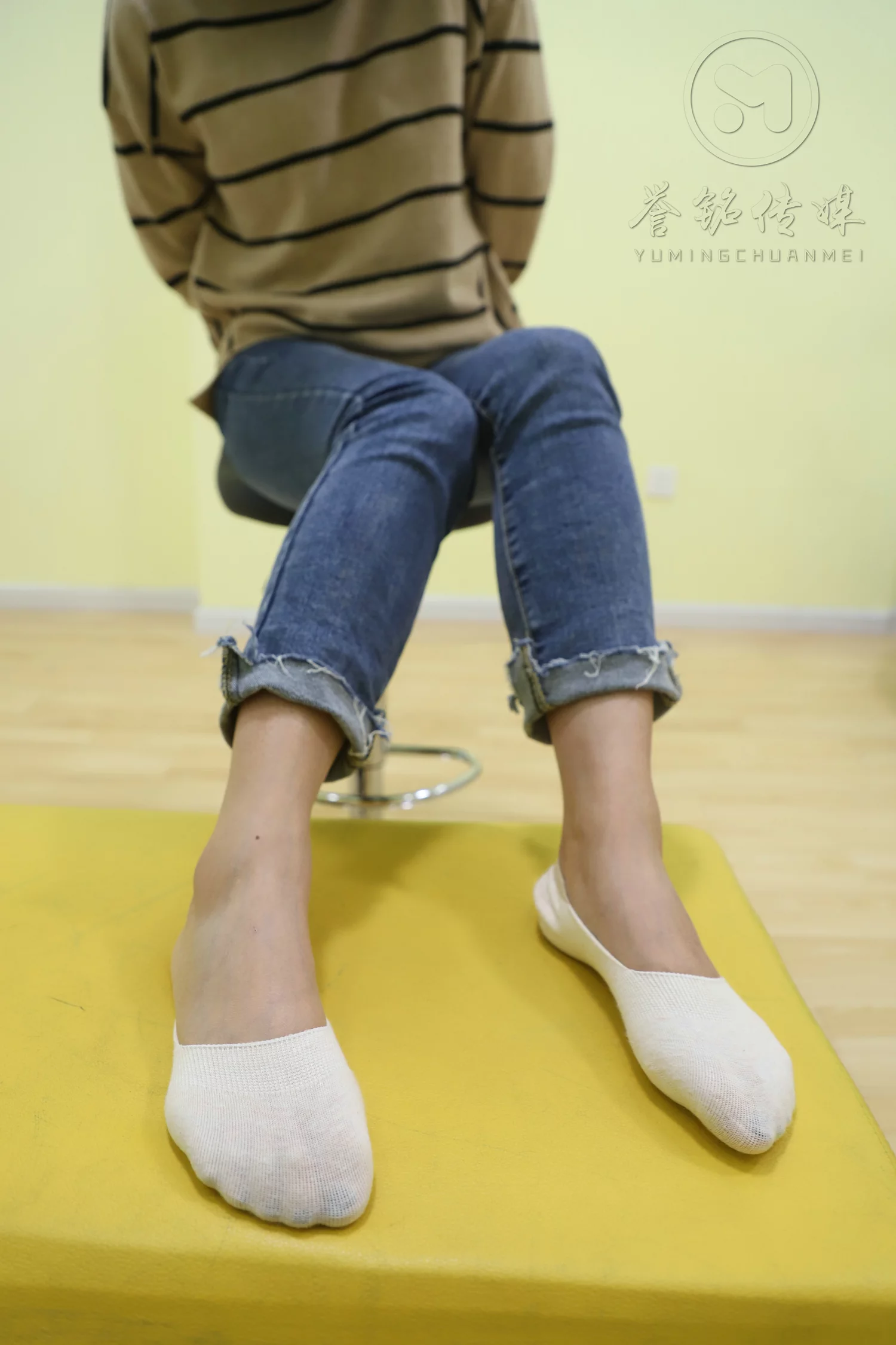 图片[90]-[誉铭传媒]袜足摄影 2019年 NO.023 人美足靓[130P] – 速更版-美库