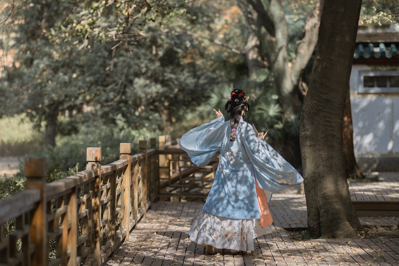 图片[13]-[YITUYU艺图语] 2021.10.23 相思如绪 唱小游 [25P] – 速更版-美库